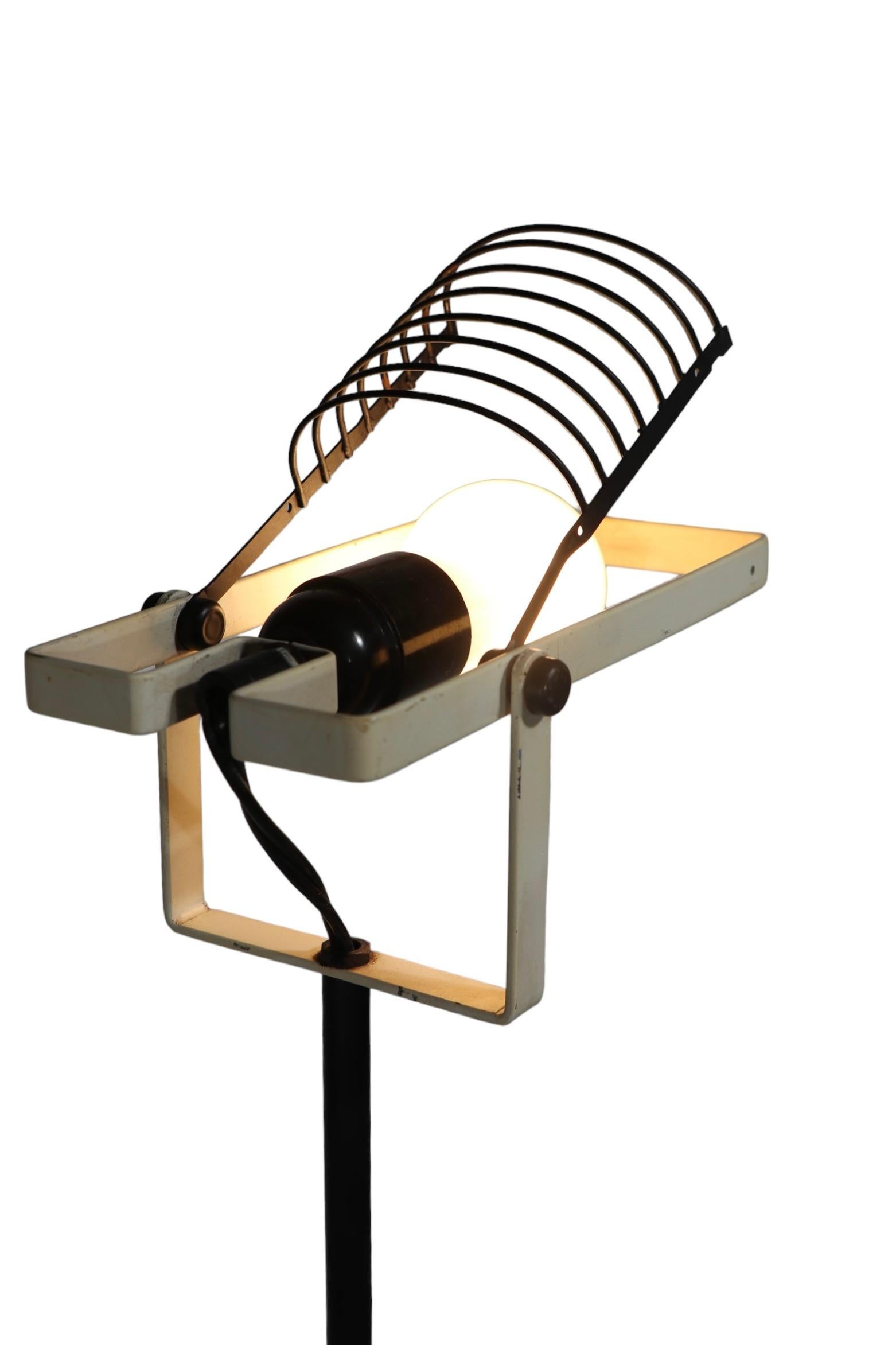 Artimedi Sintesi Floor Lamp by Ernesto Gismondi Made in Italy 1970's For Sale 7