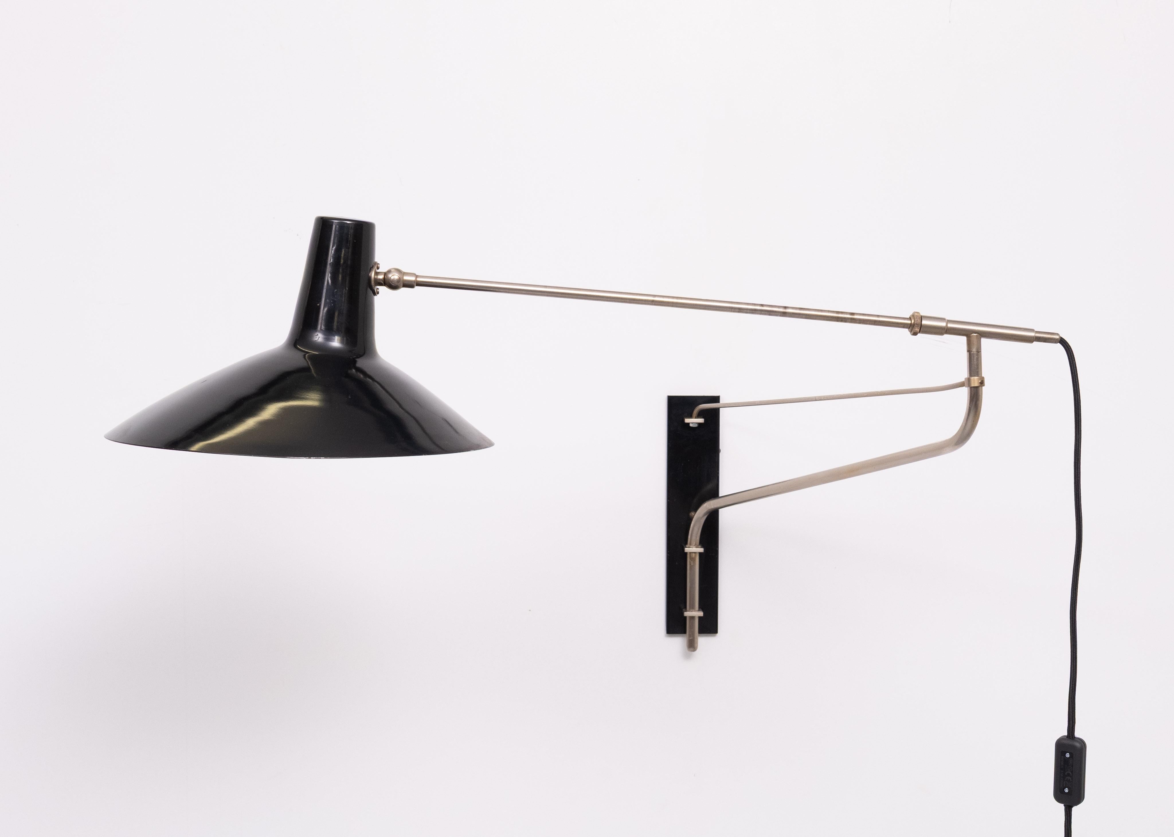 Artimeta lampada da parete regolabile in nero e nichel 1950 Olanda in vendita 5