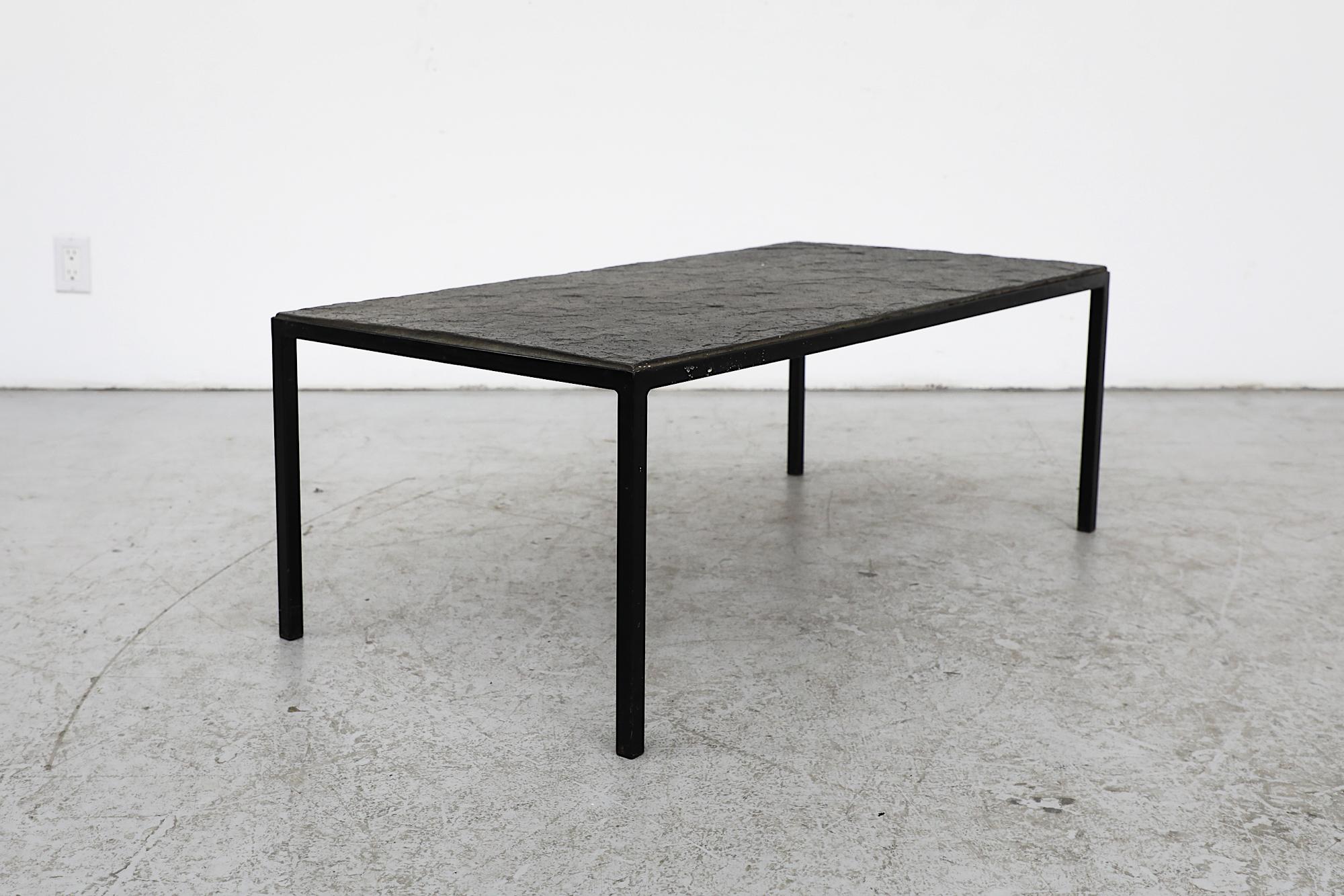 Artimeta Table basse rectangulaire avec plateau en pierre et cadre émaillé noir en vente 10