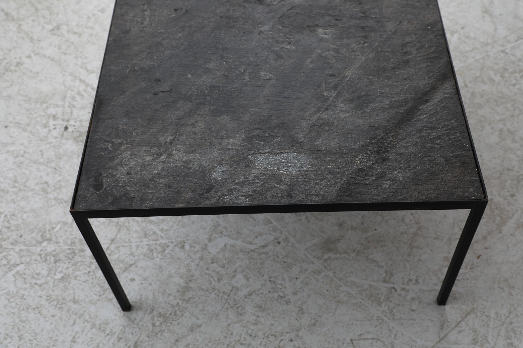 Table basse Artimeta avec base émaillée noire en vente 4