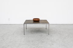 Couchtisch im Artimeta-Stil der 1960er Jahre mit eingelassener Steinplatte und Chromsockel