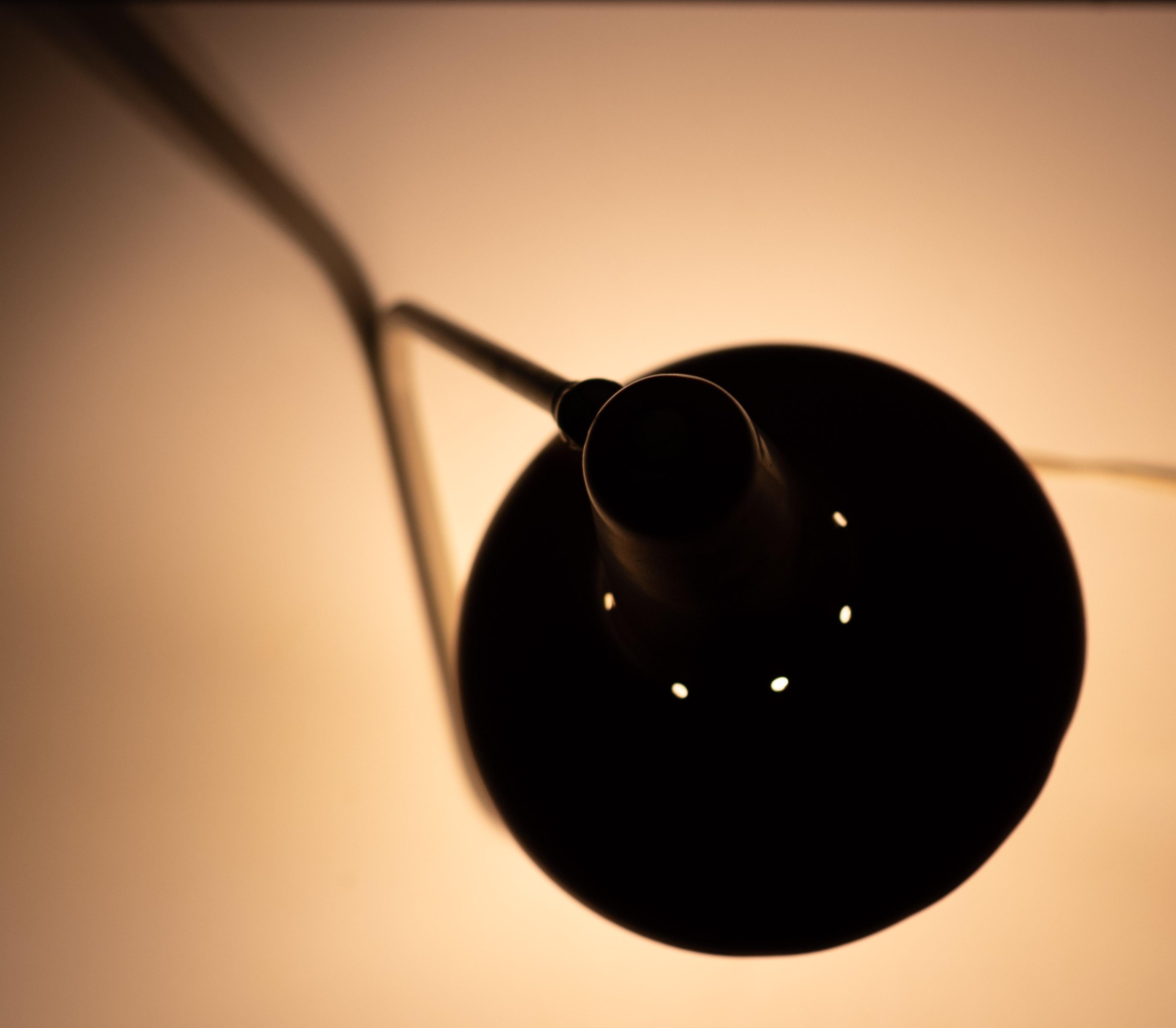 Artimeta Triangle Table lamp 1950s Holland For Sale 7