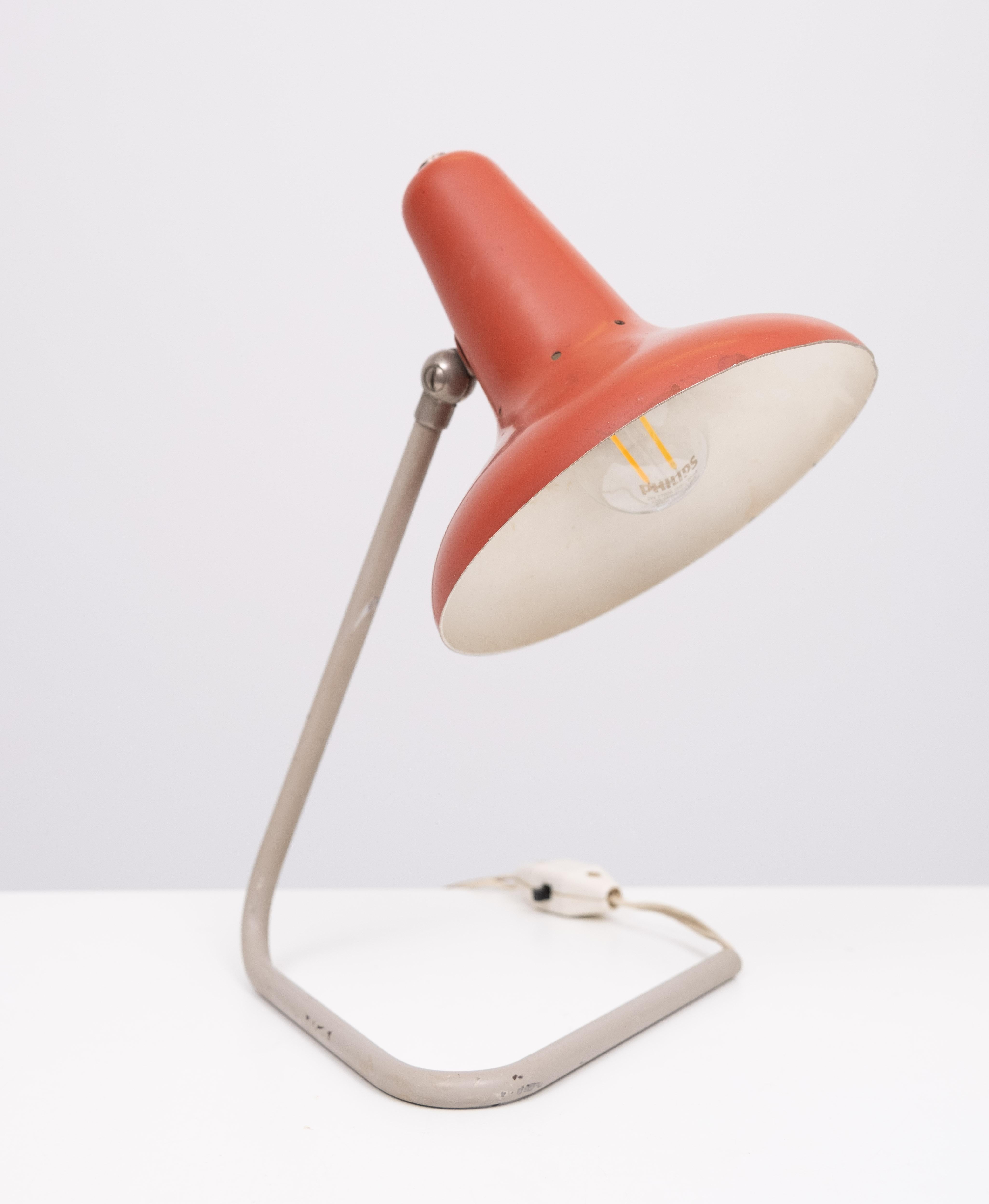 Mid-Century Modern Artimeta Triangle Table lamp 1950s Holland For Sale