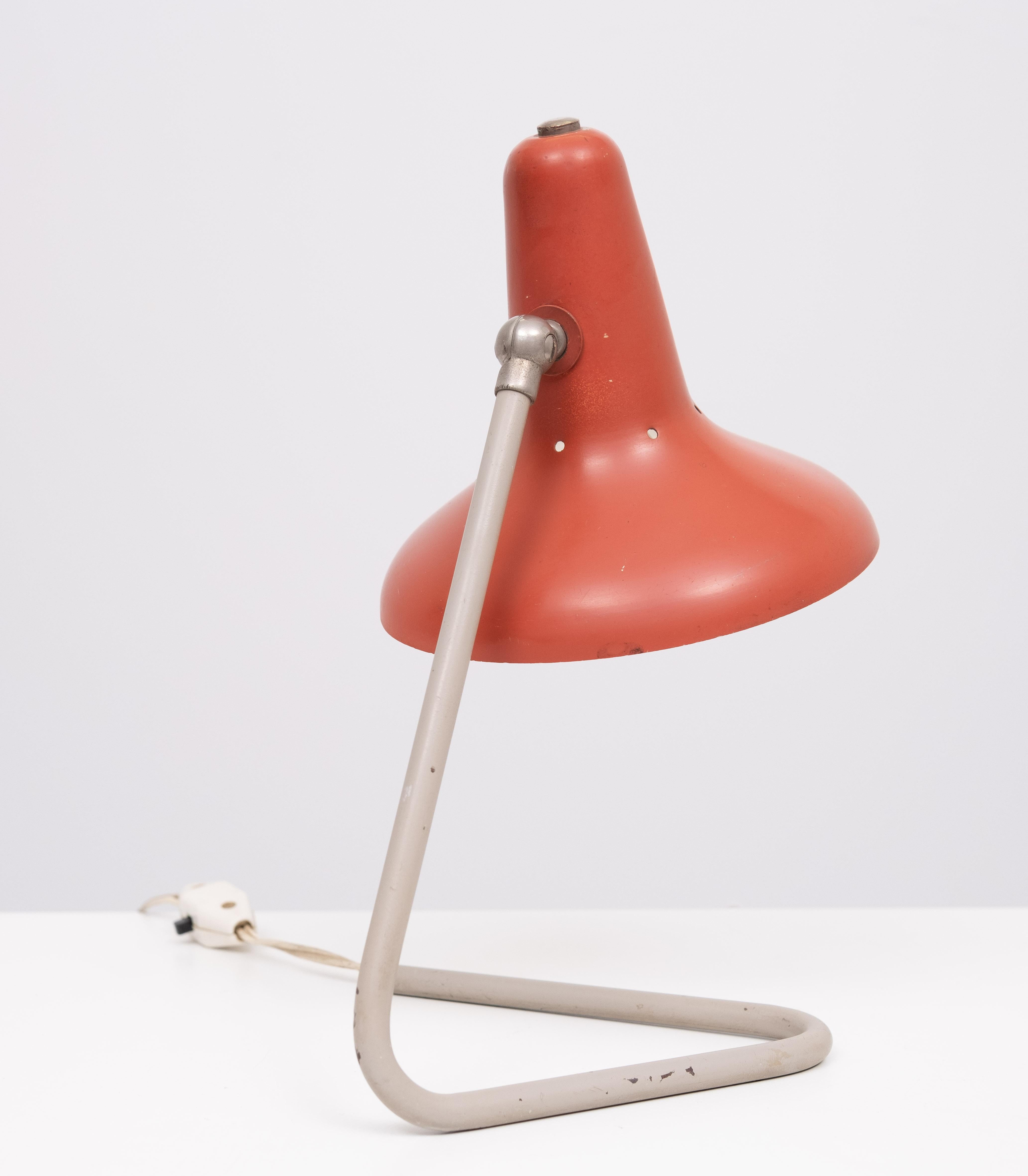 Metal Artimeta Triangle Table lamp 1950s Holland For Sale