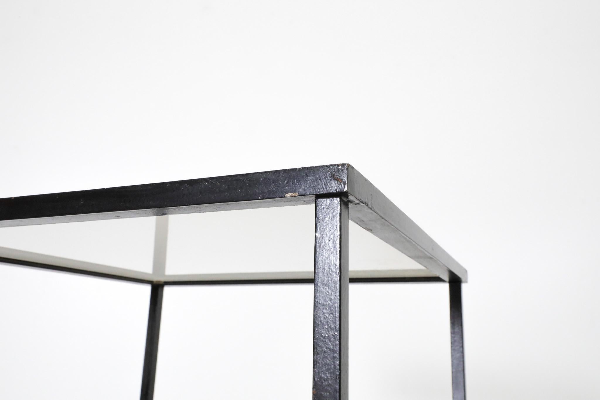Artimeta Table d'appoint à deux niveaux en verre et métal noir et blanc en vente 1