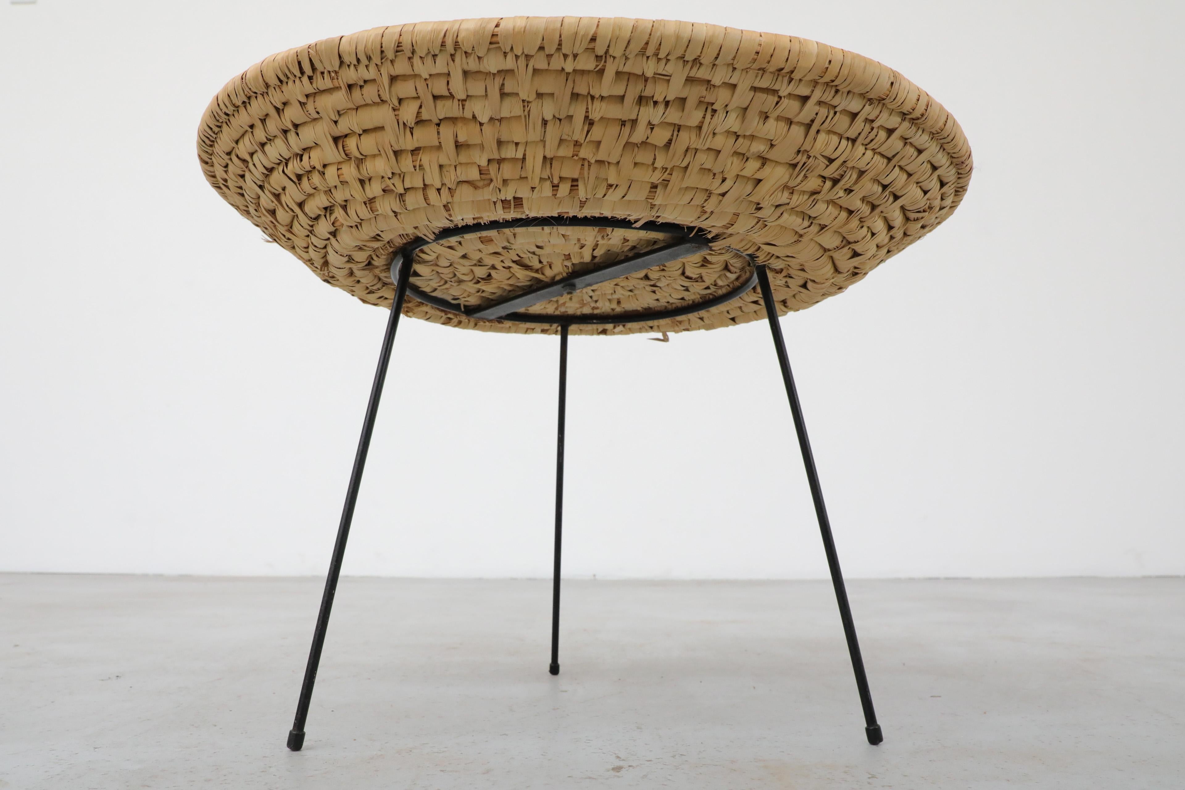 Artimeta Woven Seagrass Standing Shallow Catch-All Basket with Black Metal Legs 6
