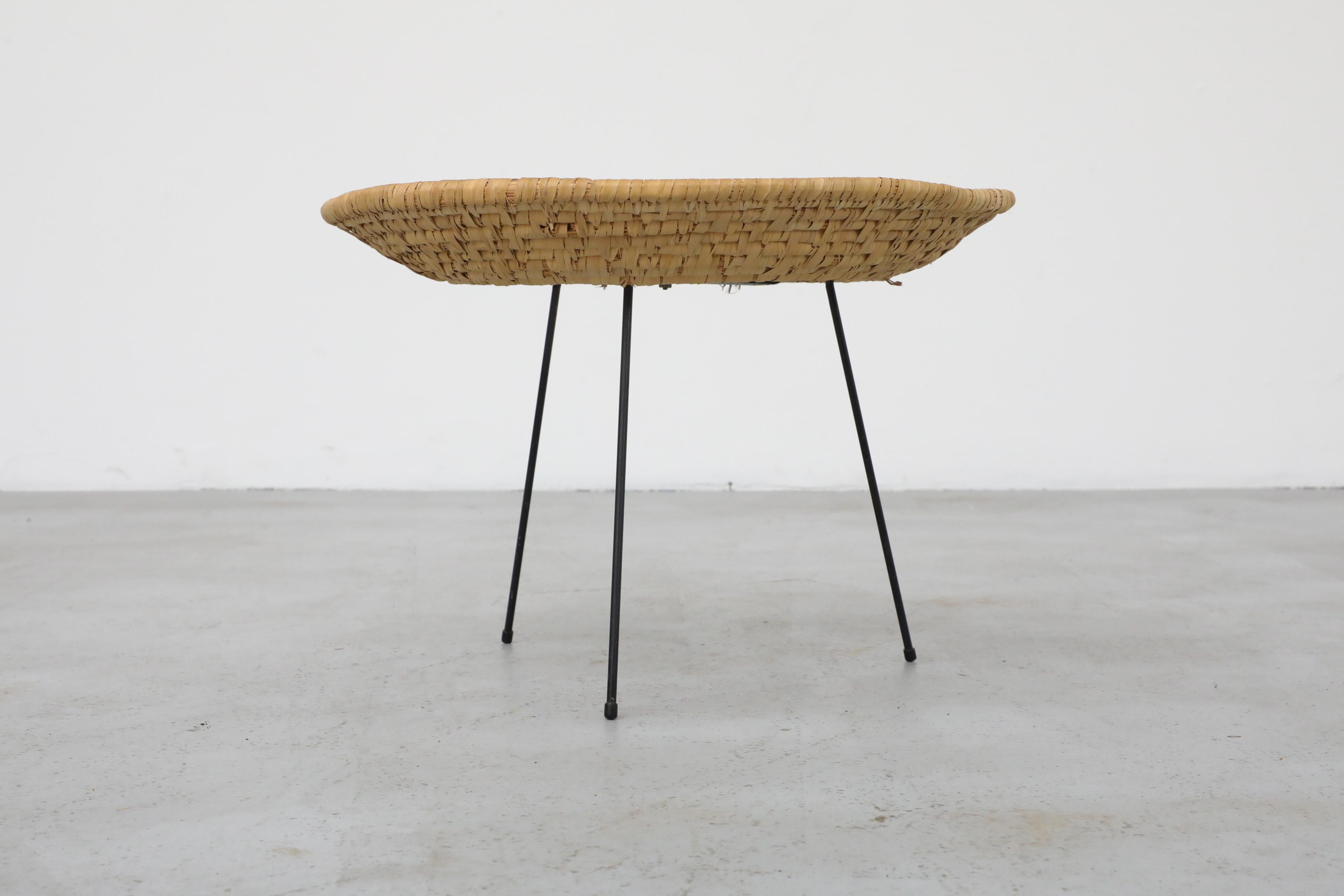 Artimeta Woven Seagrass Standing Shallow Catch-All Basket with Black Metal Legs 2