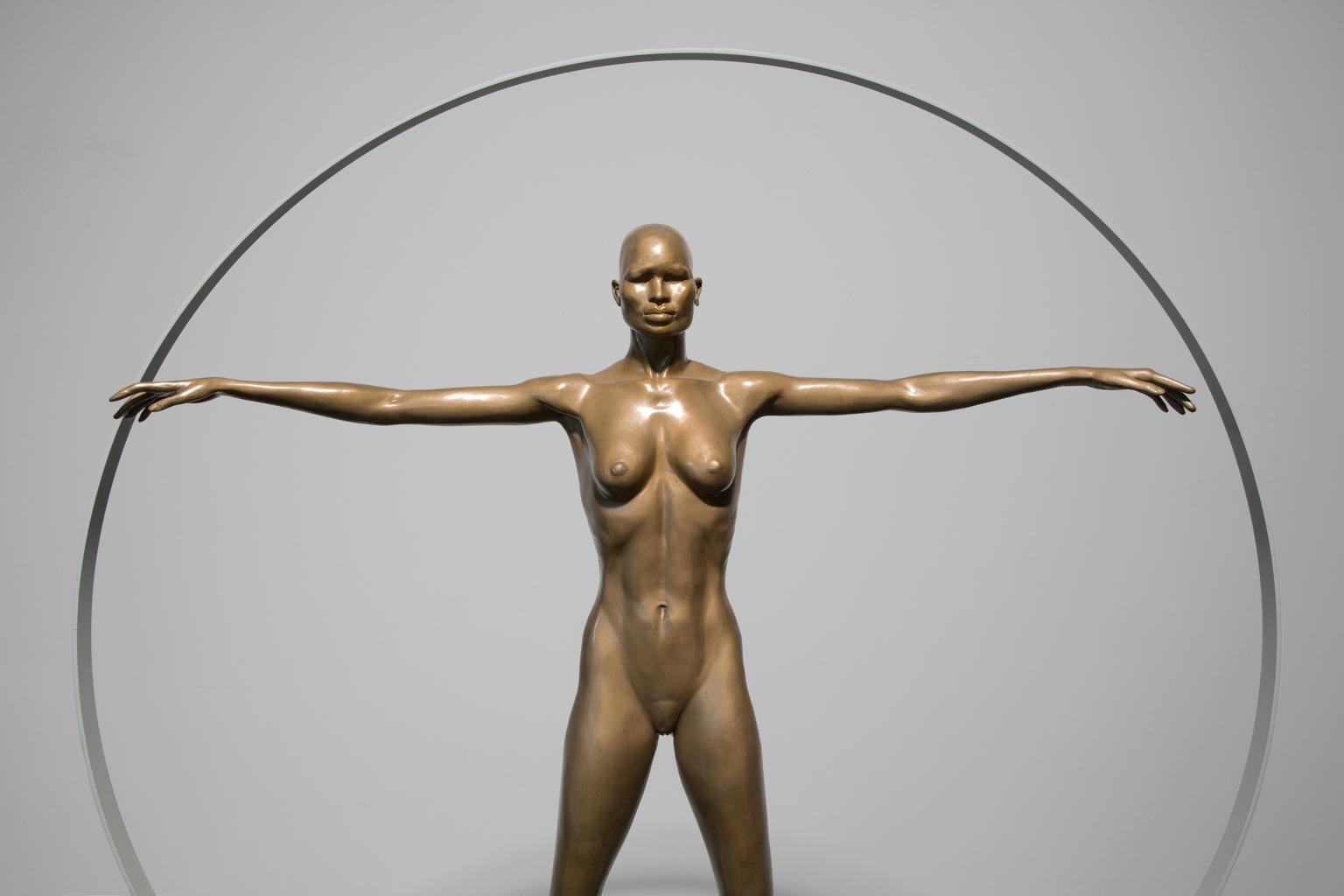 « Nouvelle femme », bronze, femme nue sur le devant, sculpture figurative  en vente 1