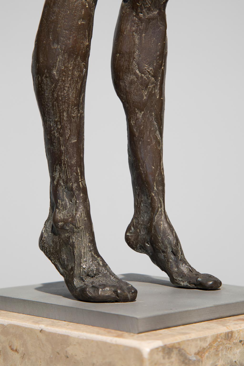 „Wise Virgin I (Celebration)“ Bronze-Skulptur, figürlich, nackt, junge weibliche Figur im Angebot 2