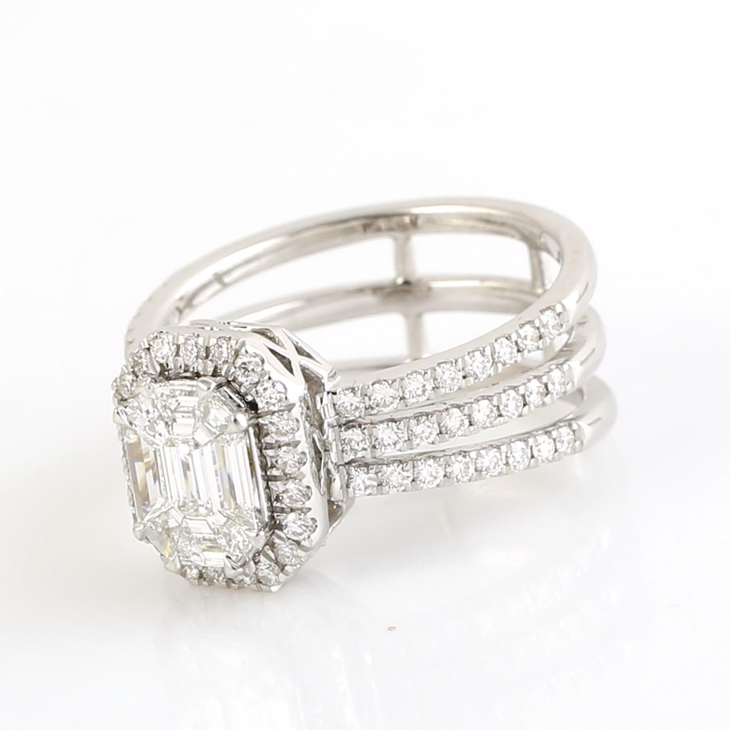 Art Déco Anello di fidanzamento artigianale con diamante a baguette in oro bianco 18K in vendita