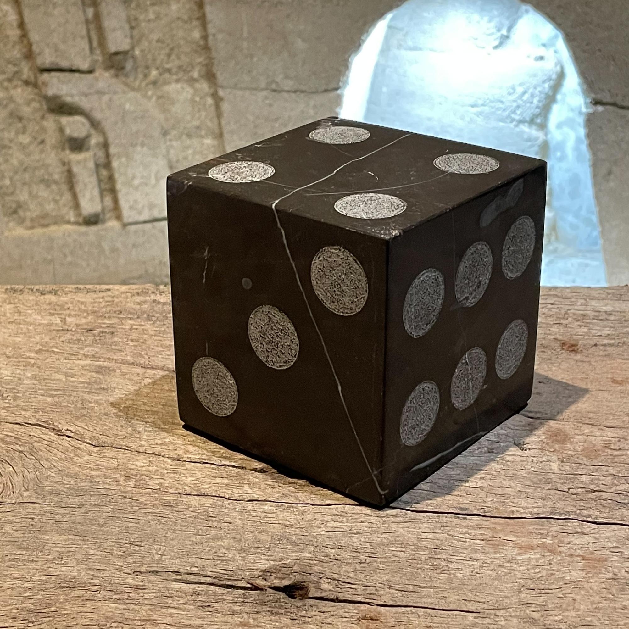 Artisan black marble stone dice handmade table sculpture modern vintage
Unmarked. One piece.
Measures: 4 x 4 inches
Unrestored preowned vintage presentation.
Refer to our images.
Ready to go. Roll the dice.