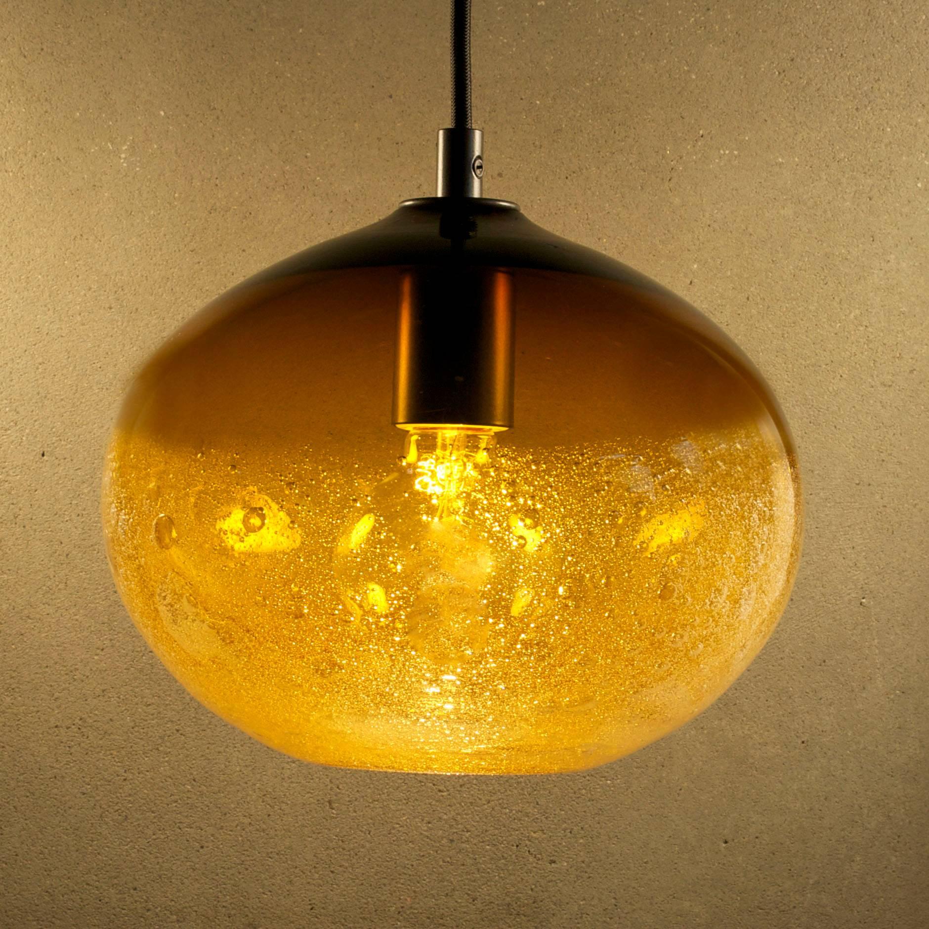 Amber Ellipse Bubble Pendant • Hand Blown Glass • Made in USA
Canopy / Cord Options Available
Various Colors Available
Measures: 7