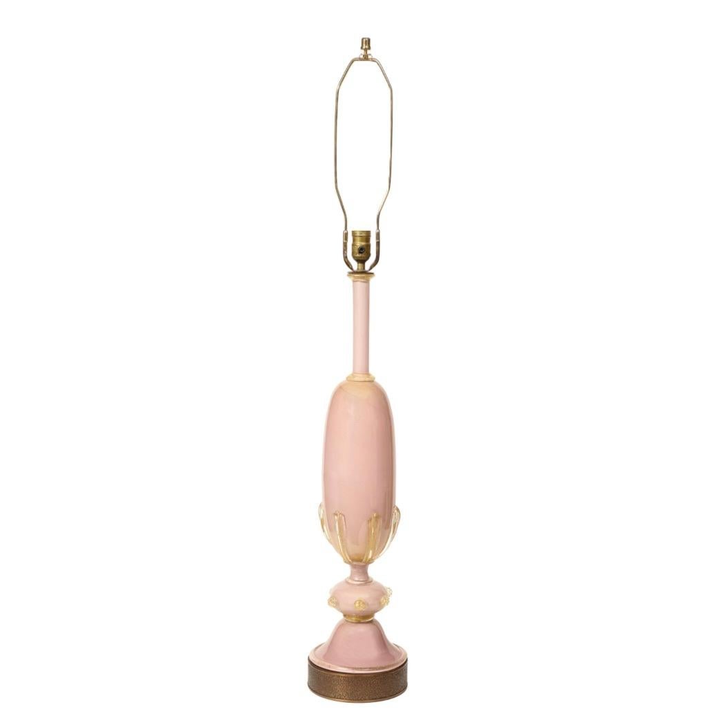 Hand-blown blush color Murano glass table lamp adorned with clear glass ornamentation and avventurine throughout. Burnished brass base is decorated with an etched floral motif. 

34