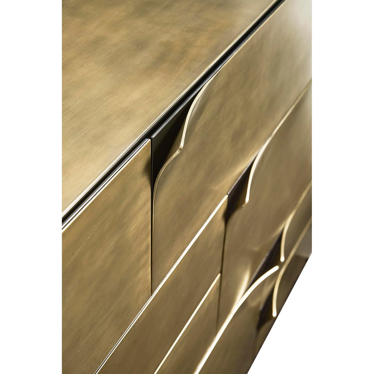 Commode en laiton Artisan en vente 5