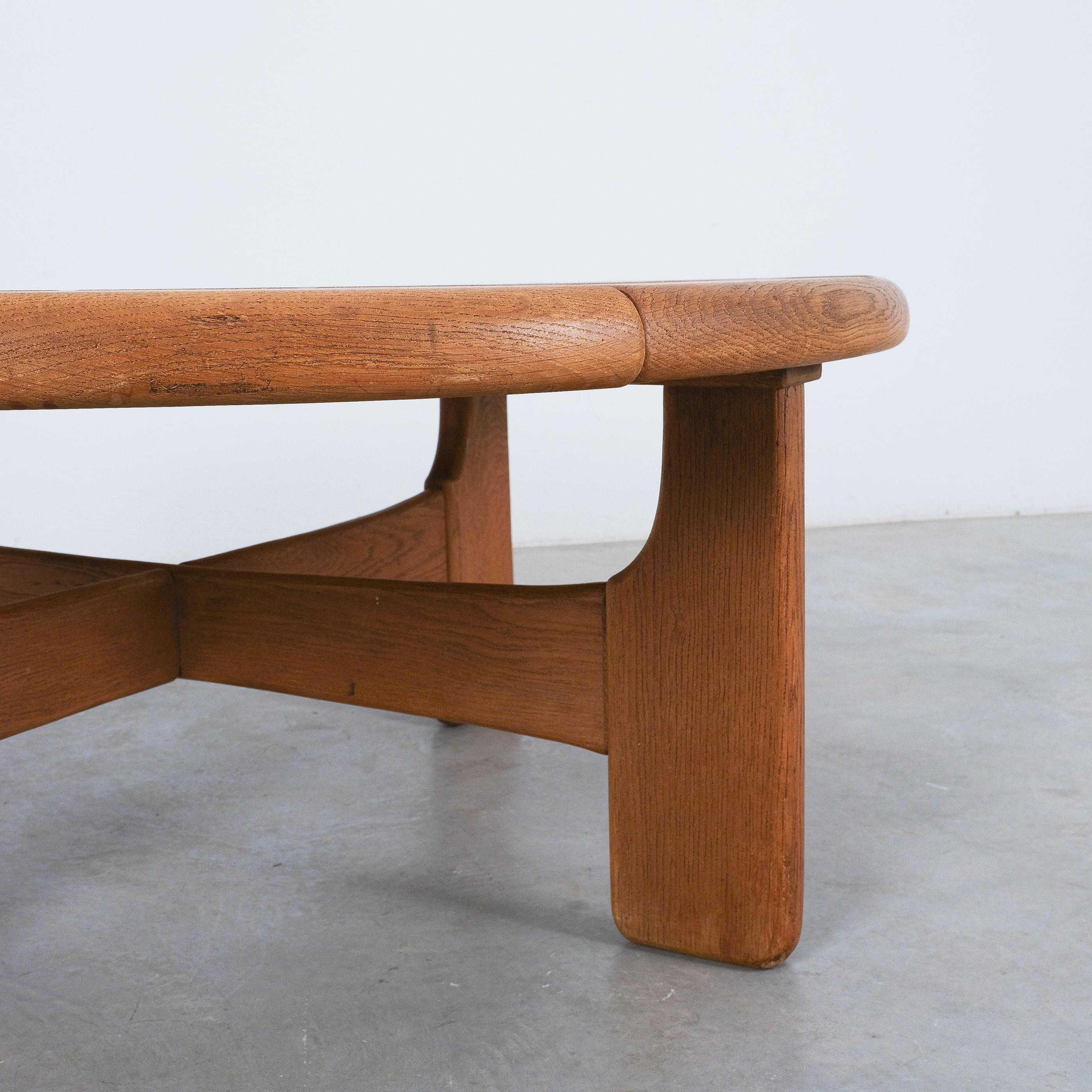 Artisan Brutalist Oak Coffee or Outdoor Table Mid Century, France, 1950 For Sale 4