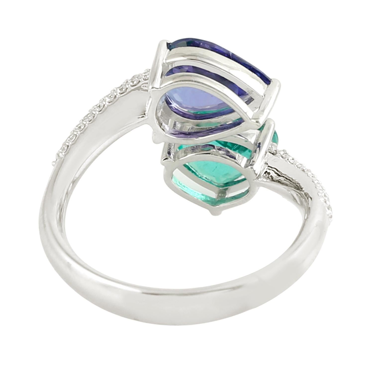 Artisan Bypass Smaragd und Tansanit Ring mit Diamanten 18K Weißgold (Kunsthandwerker*in) im Angebot