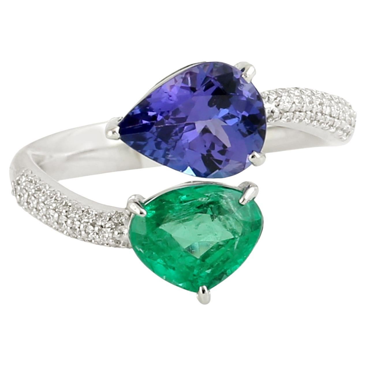 Artisan Bypass Smaragd und Tansanit Ring mit Diamanten 18K Weißgold
