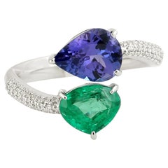 Artisan Bypass Smaragd und Tansanit Ring mit Diamanten 18K Weißgold