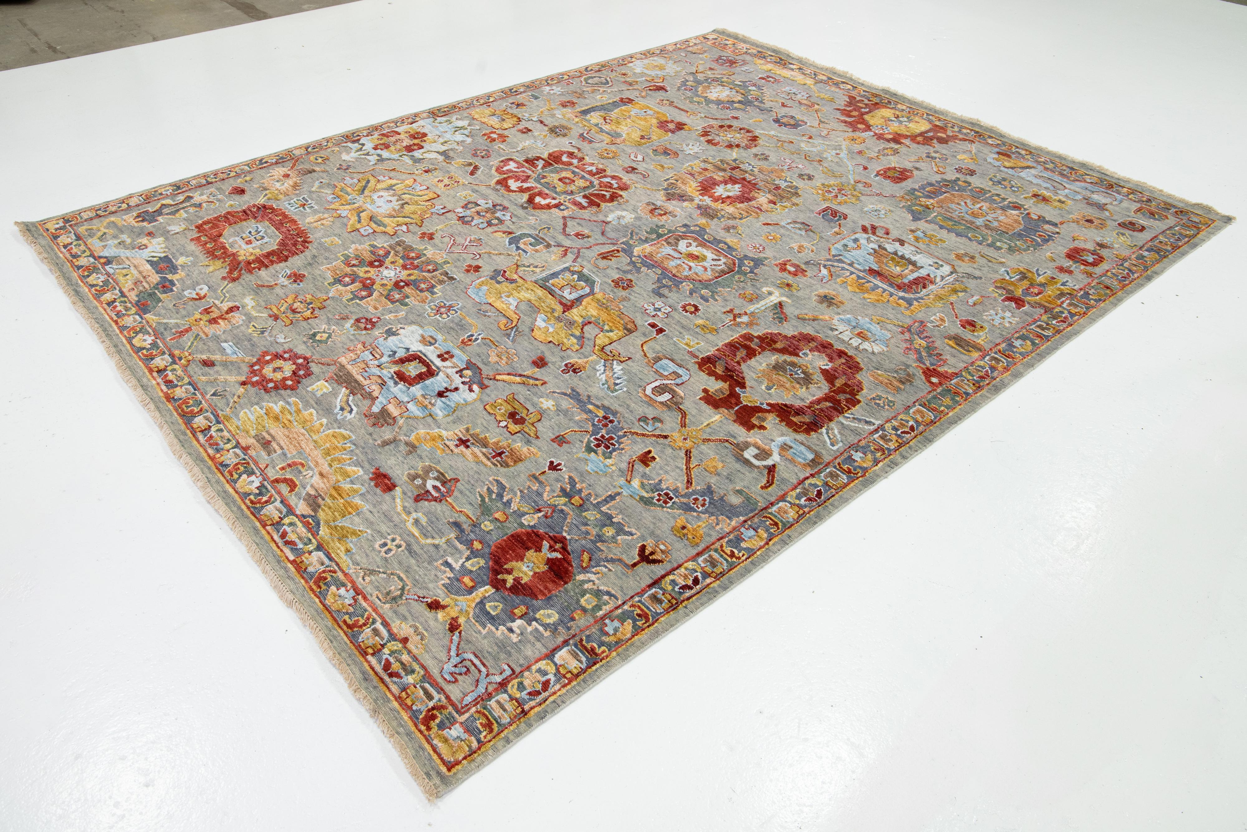 Modern Artisan Collection Handmade Indian Wool & Silk Rug In Gray With Floral Design For Sale