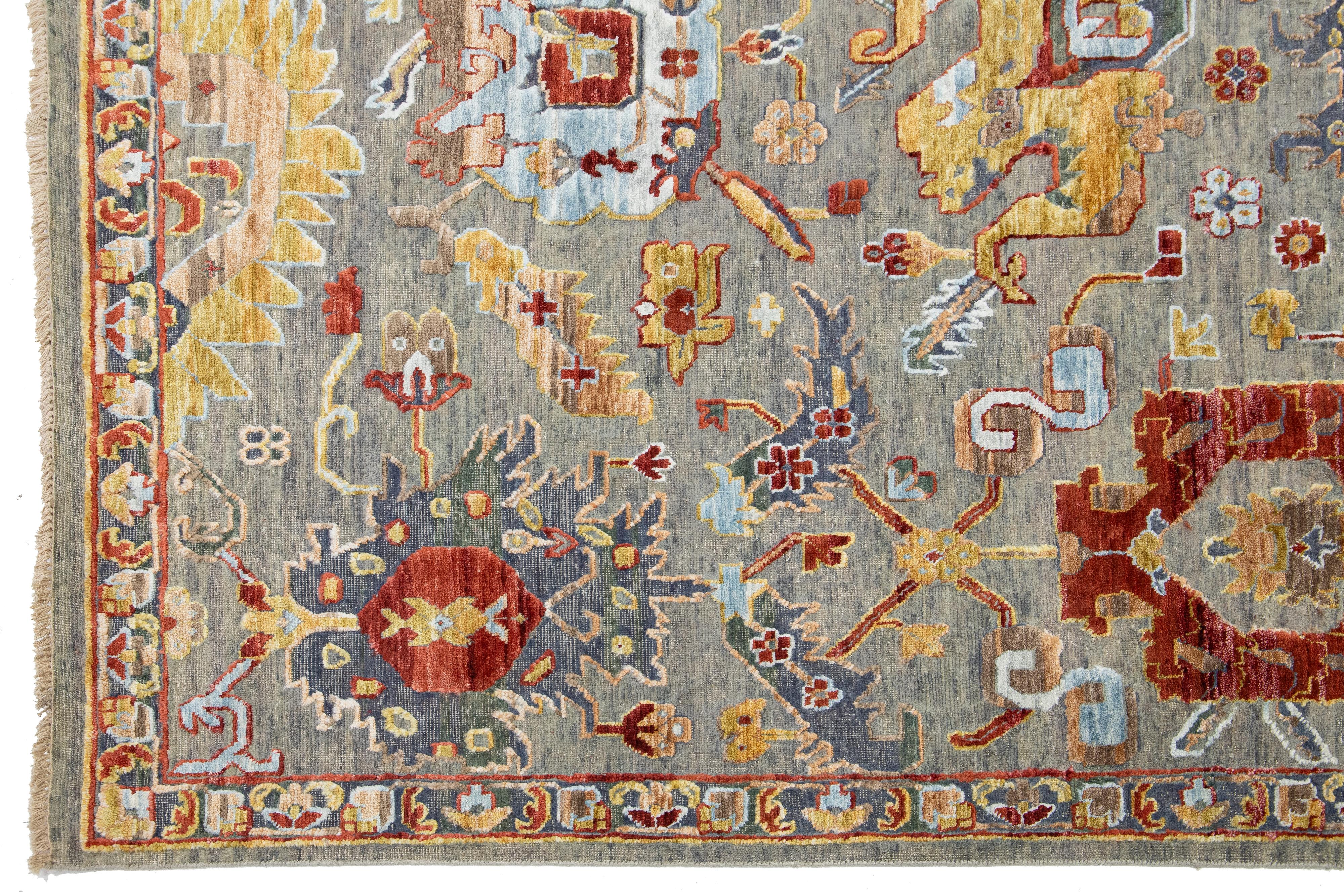 Artisan Collection Handmade Indian Wool & Silk Rug In Gray With Floral Design For Sale 2