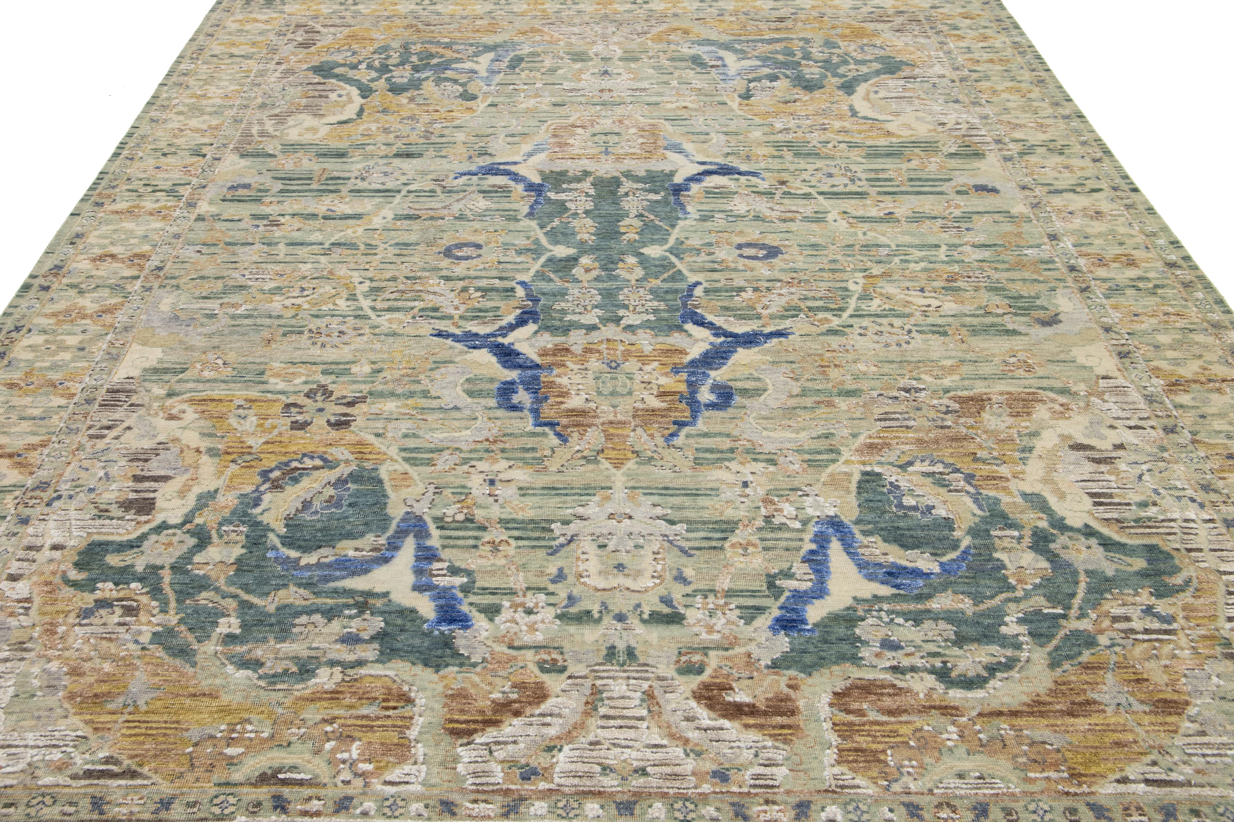 Artisan Collection Handmade Indian Wool & Silk Rug In Green With Floral Design For Sale 2