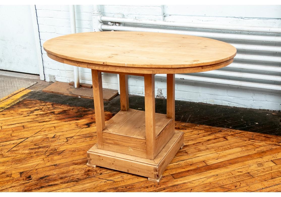 Artisan Crafted Oval Pine Tiered Table In Good Condition For Sale In Bridgeport, CT