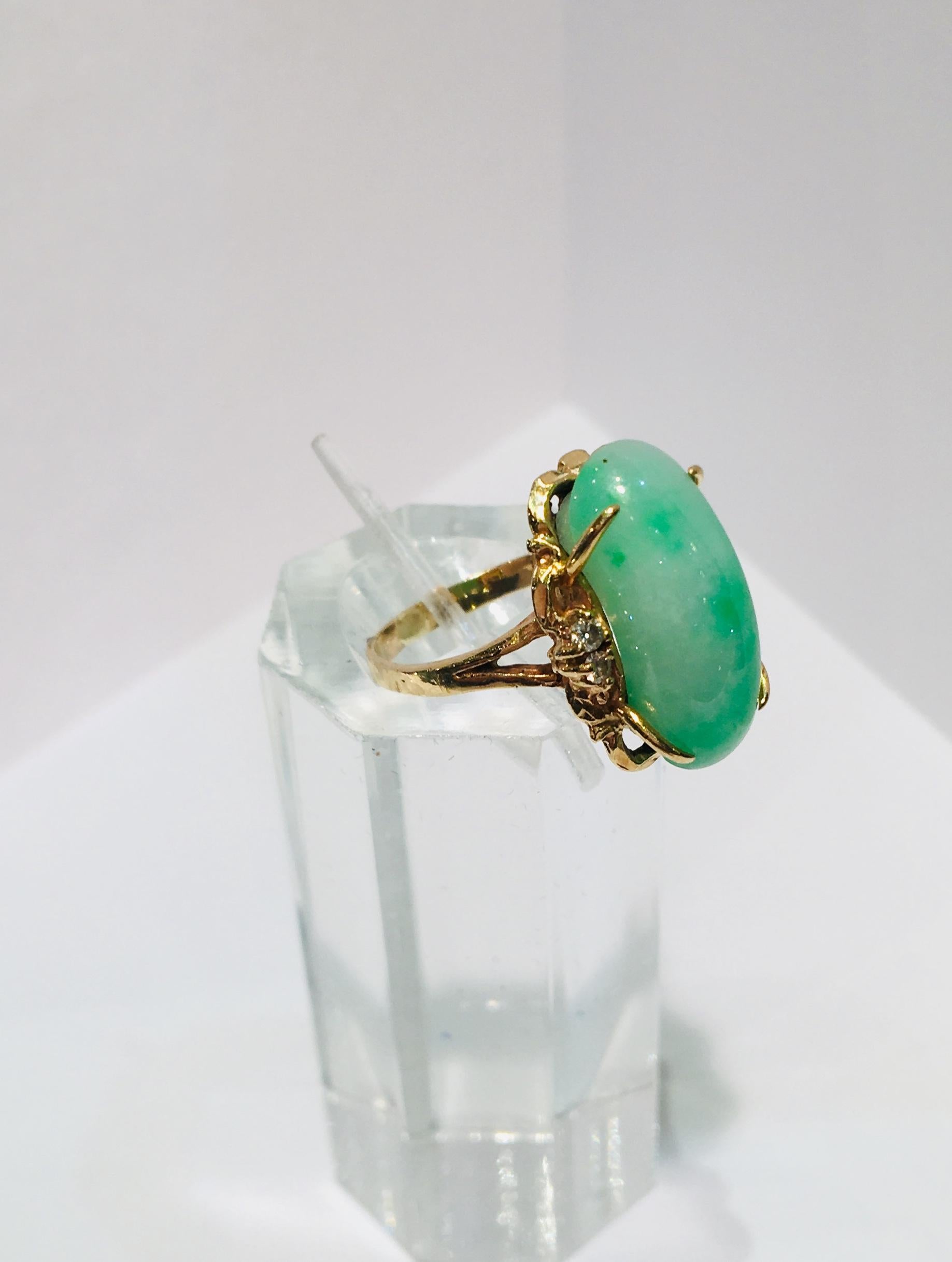 Artisan Custom 18 Karat Yellow Gold Variegated Apple Green Jade and Diamond Ring 7