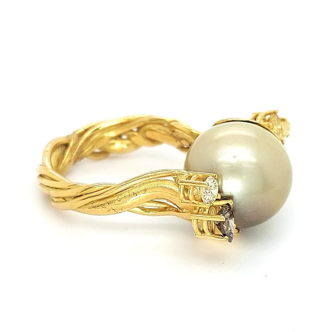 18kt Yellow Gold Artisan De Saedeleer Tahiti Pearl and 1.22ct Diamonds Ring For Sale 6