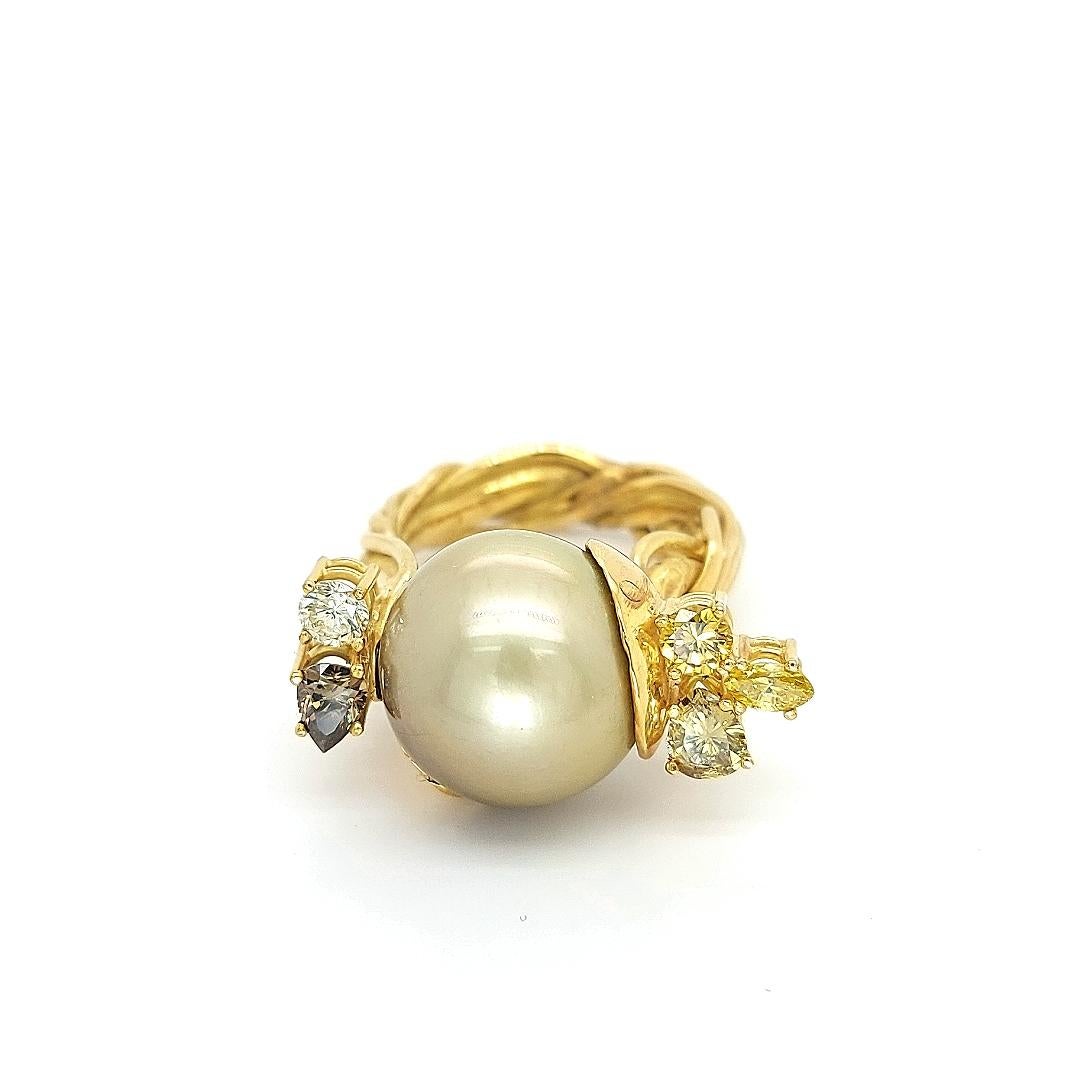 Pear Cut 18kt Yellow Gold Artisan De Saedeleer Tahiti Pearl and 1.22ct Diamonds Ring For Sale
