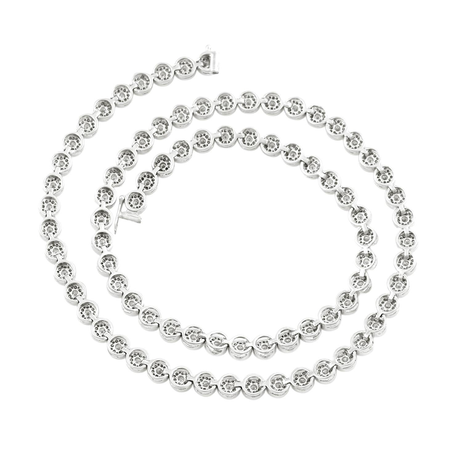 Artigiano Collana tennis artigianale con castone di diamanti in oro bianco 18 carati in vendita