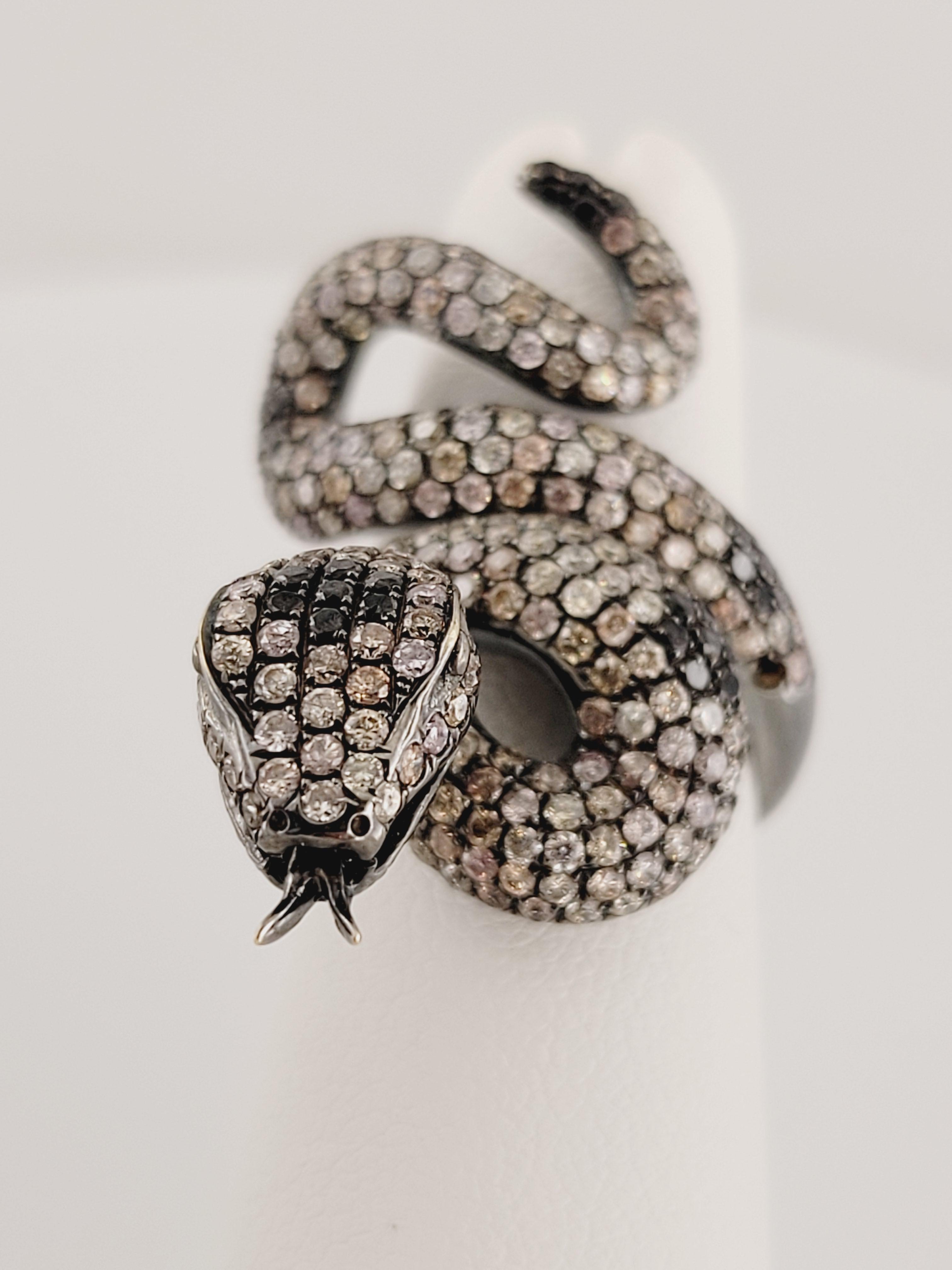 Round Cut Artisan Diamond Snake Ring 18K White Gold Size 5.5 For Sale