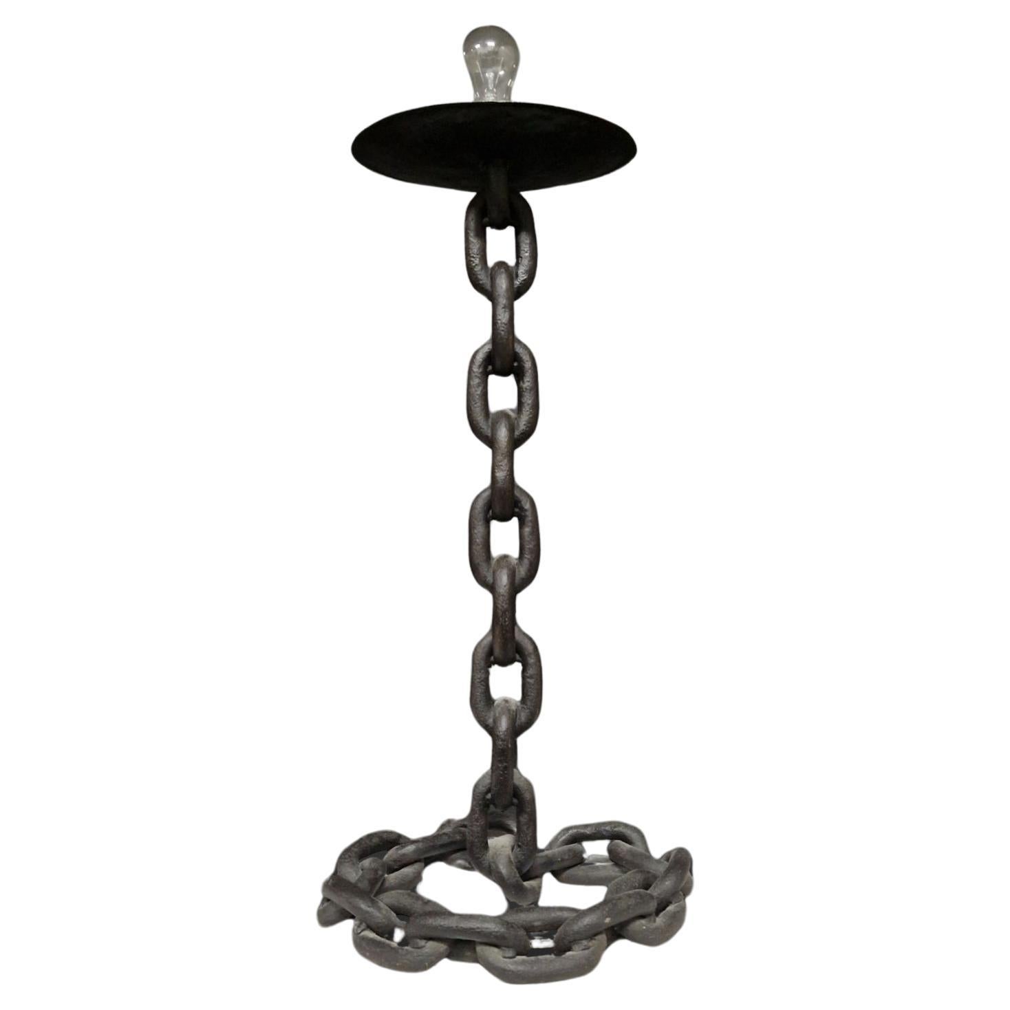 Lampada da tavolo a catena artigianale francese, Francia 1960