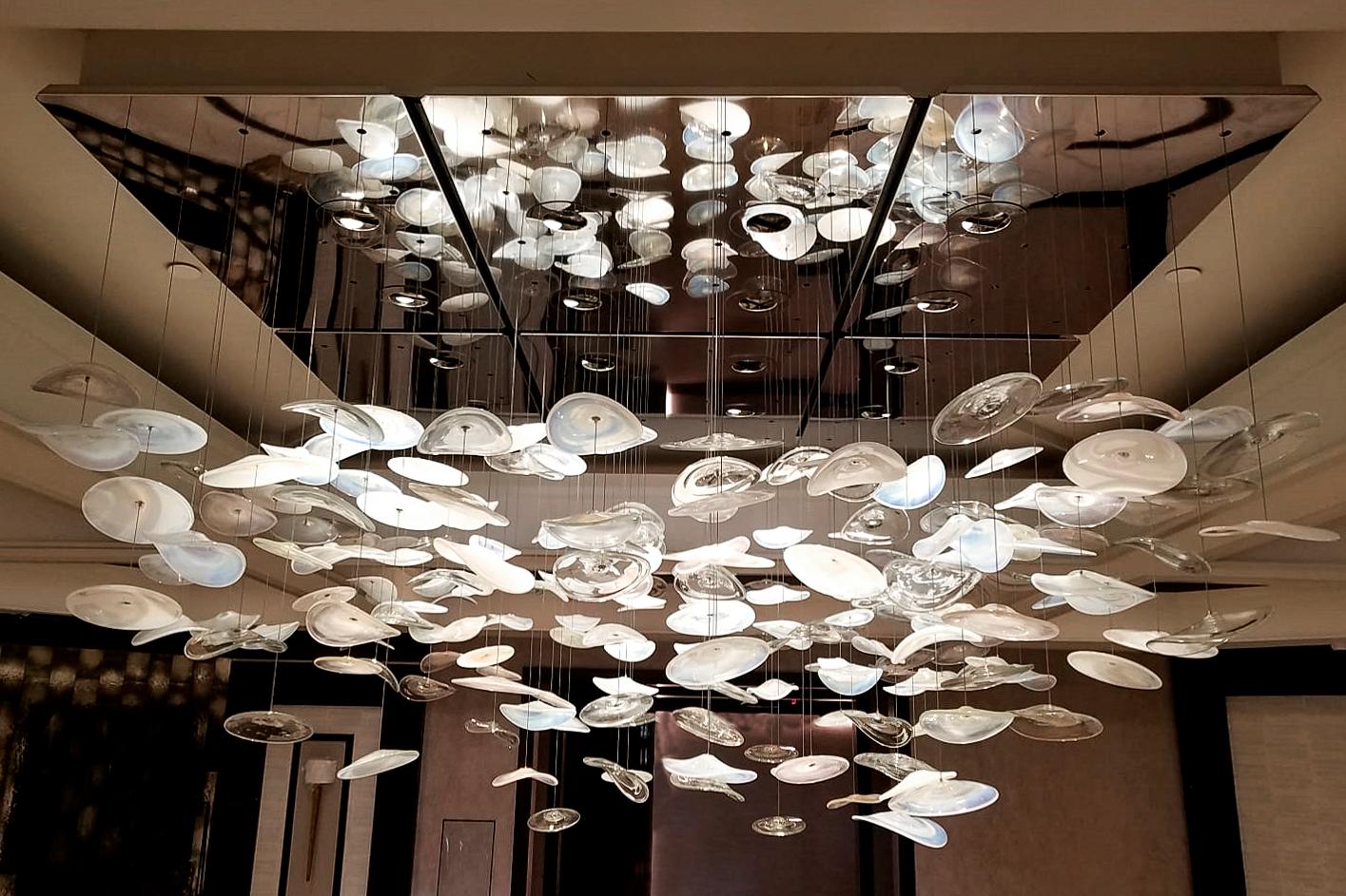 XXIe siècle et contemporain CHANDELIER ARTISAN GLASS Fabriqué à Barcelone en vente