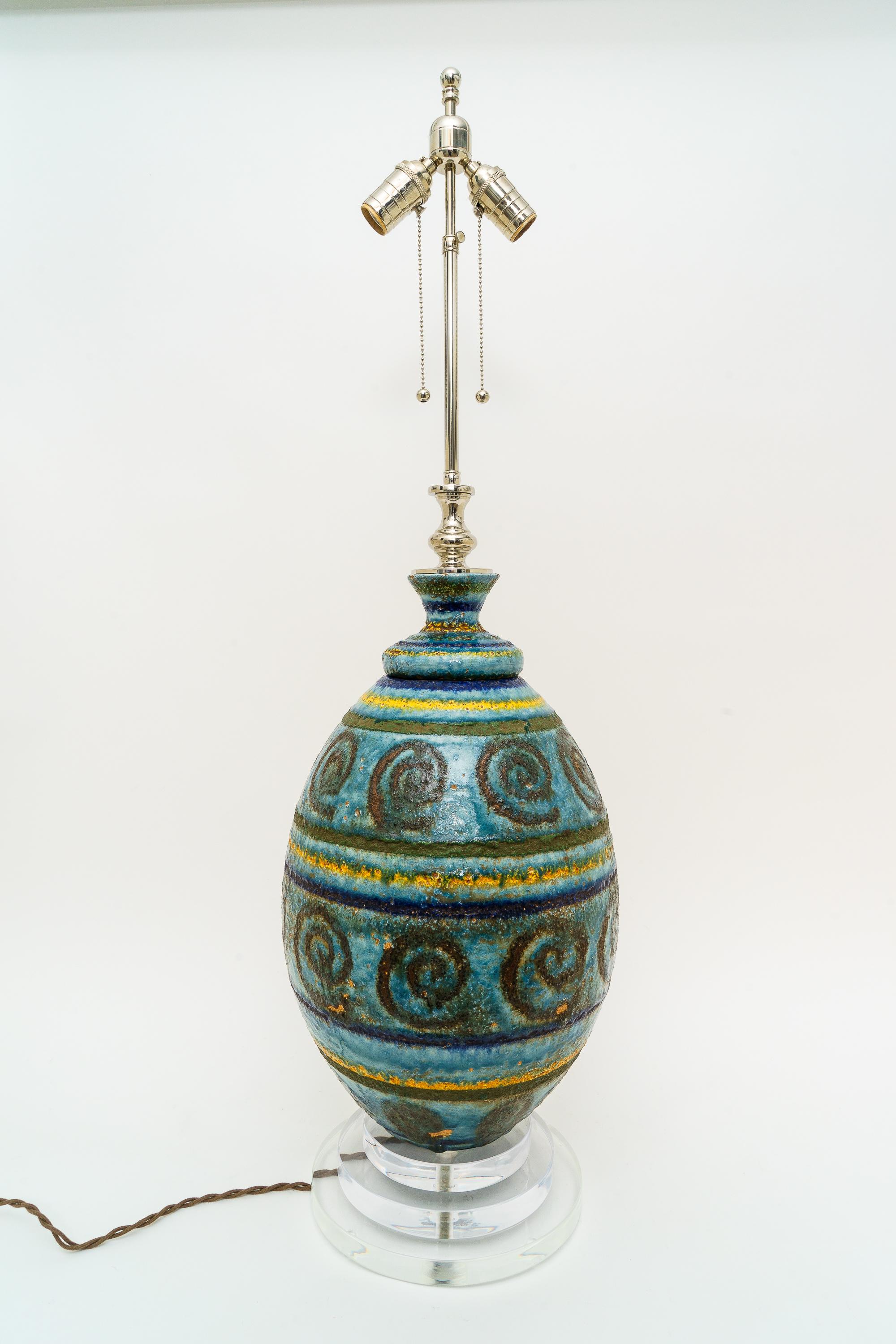 Italian Artisan Glazed Midcentury Terracotta Table Lamp For Sale