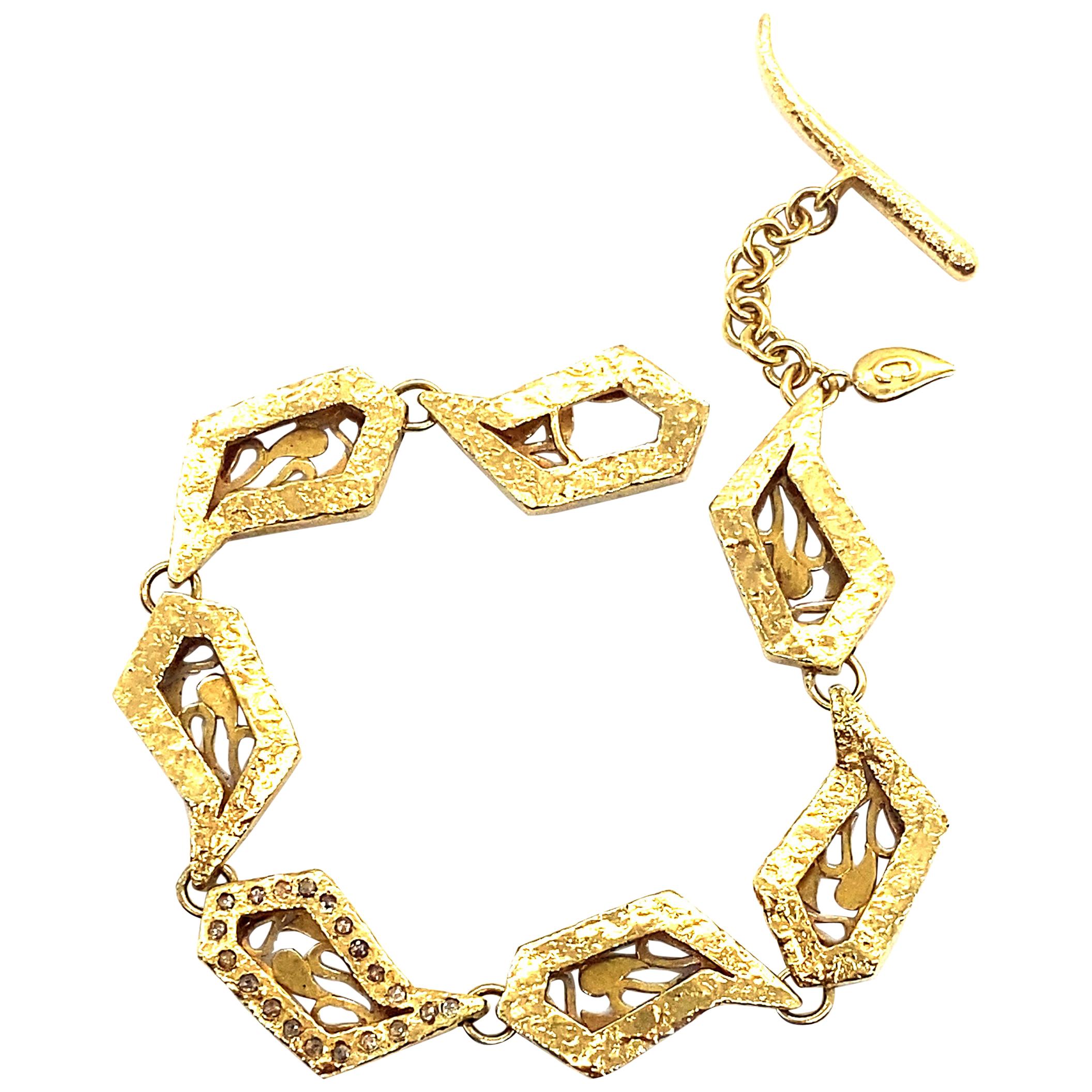 Artisan Gold Paisley Bracelet with 0.34 Carat Rose-Cut Diamonds For Sale