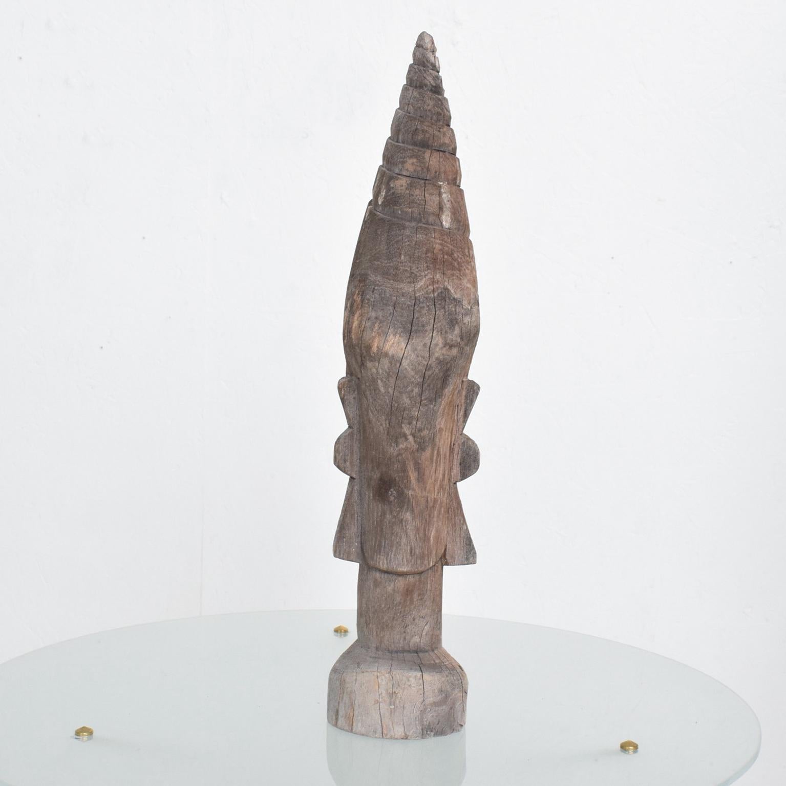 20th Century Artisan Hand Carved Wood TOTEM Sculpture Vintage Indigenous Primitive Artwork