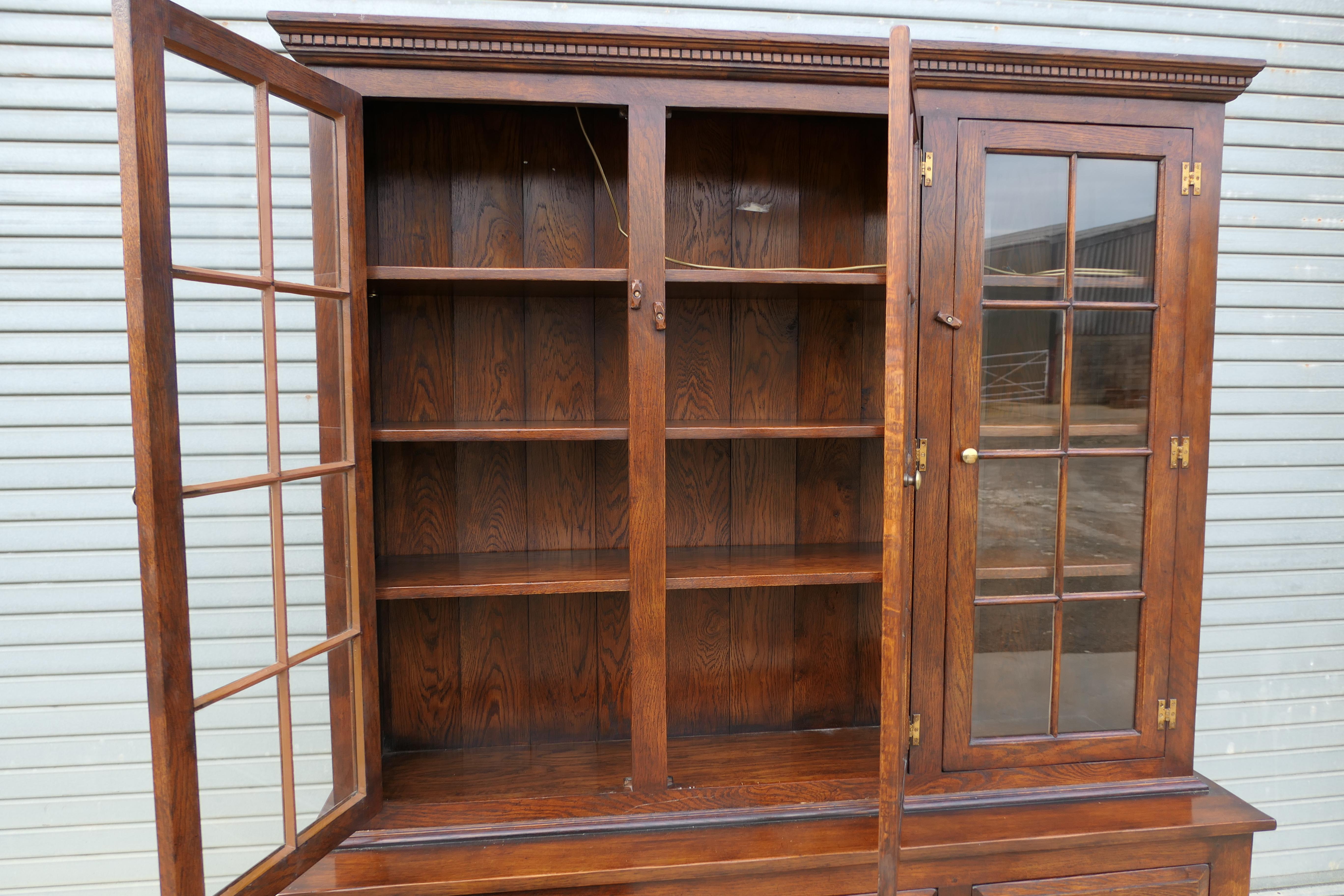 Artisan Hand Made Eiche lasiert Bücherregal 4