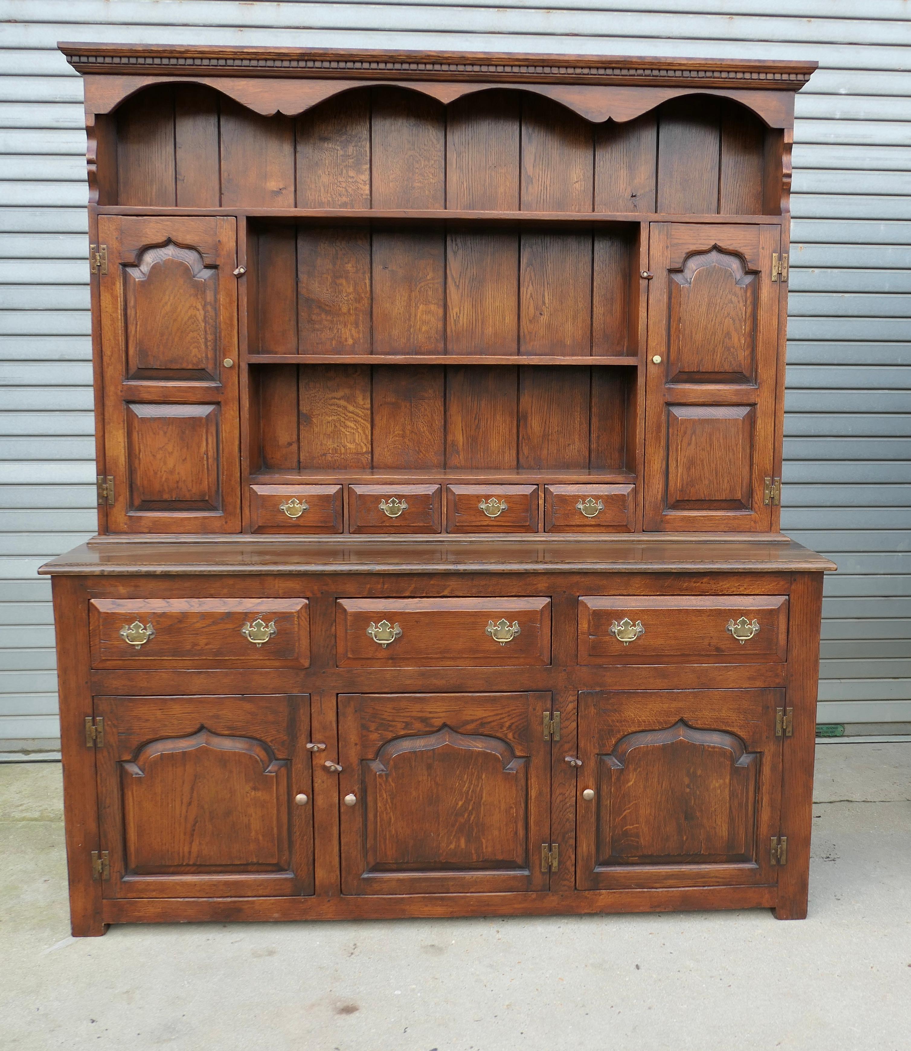 Artisan Hand Made Period Oak Style Dresser  A Superbly Crafted piece For Sale 1