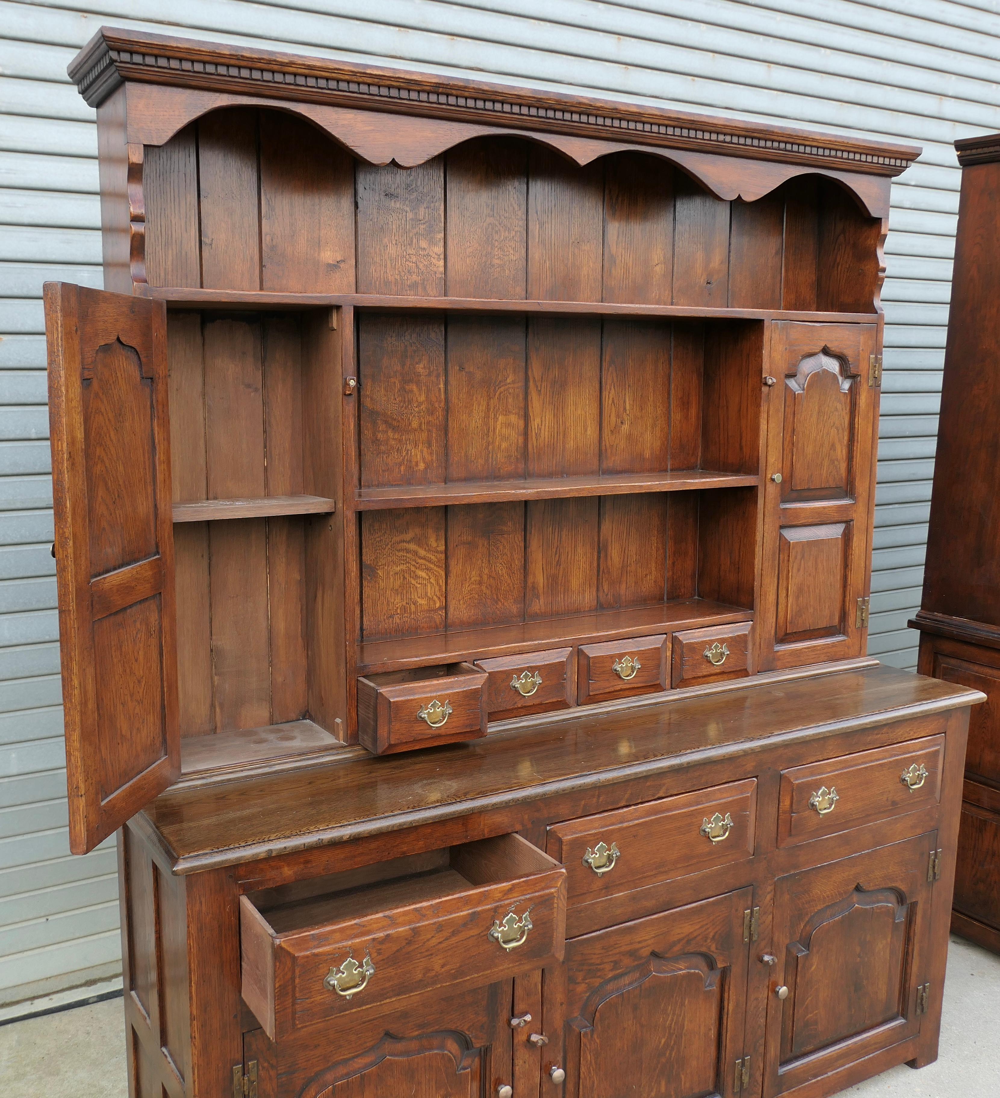 Artisan Hand Made Period Oak Style Dresser  A Superbly Crafted piece For Sale 3