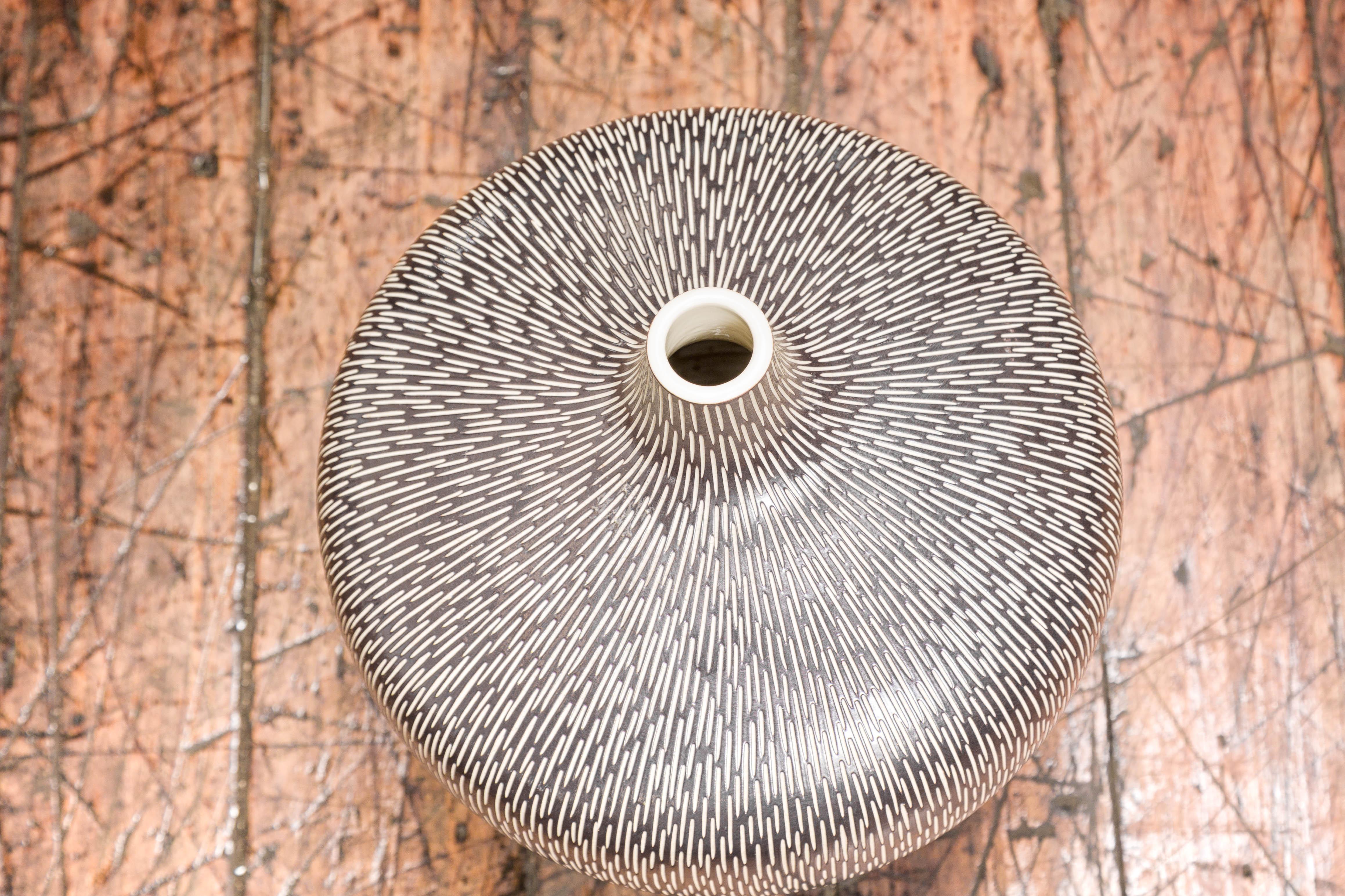 Artisan Handmade Brown Glazed Ceramic Vase with Textured Cream Stokes For Sale 10