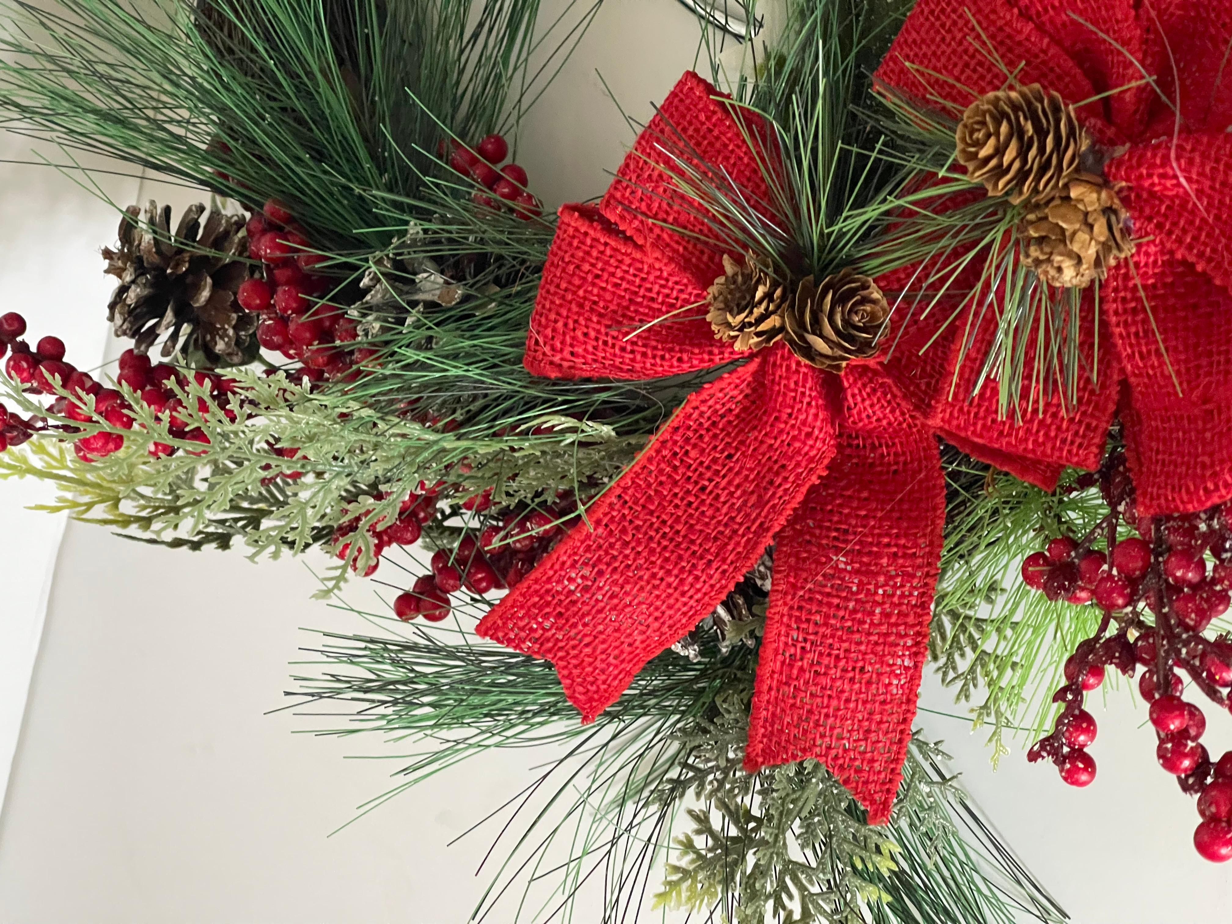 Artisan Handmade Christmas Jumbo Ball with Stand and Christmas Wreath In Good Condition For Sale In Boca Raton, FL