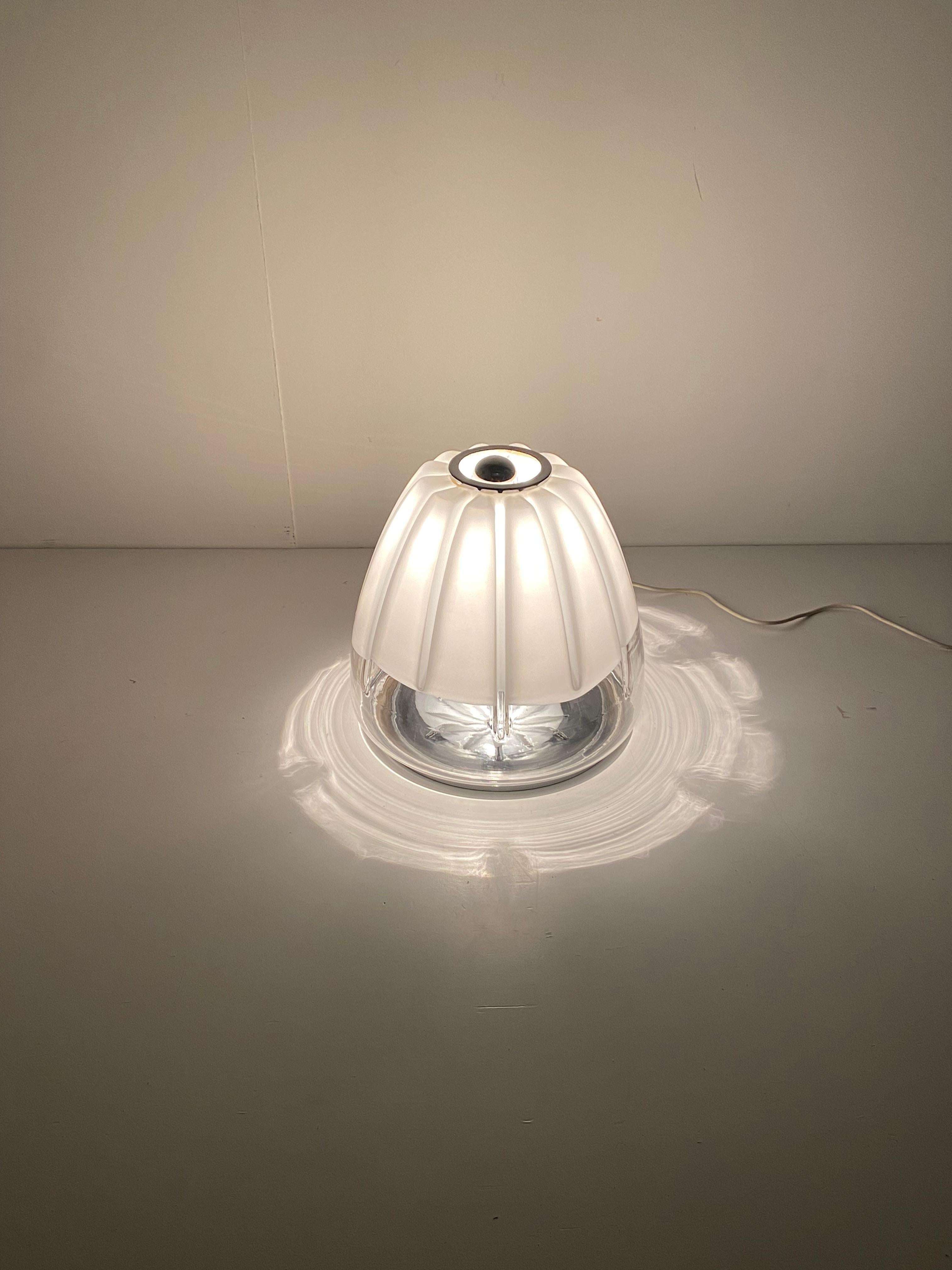 Lampe de bureau en verre faite main par Toni Zuccheri pour VeArt  Italie années 1970 en vente 7