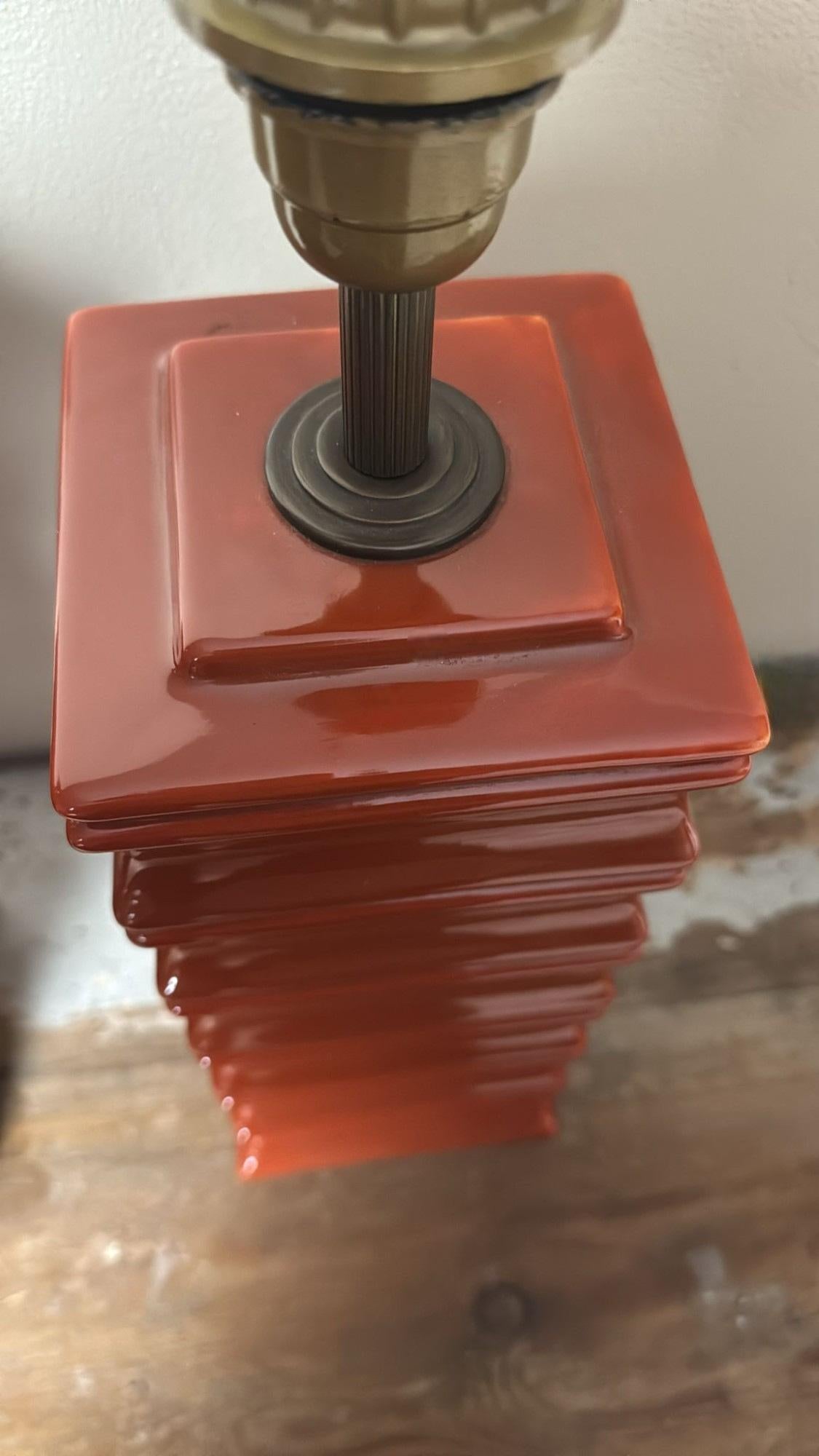 Paire de lampes italiennes artisanales en céramique émaillée rouge (abat-jour non inclus) en vente 8