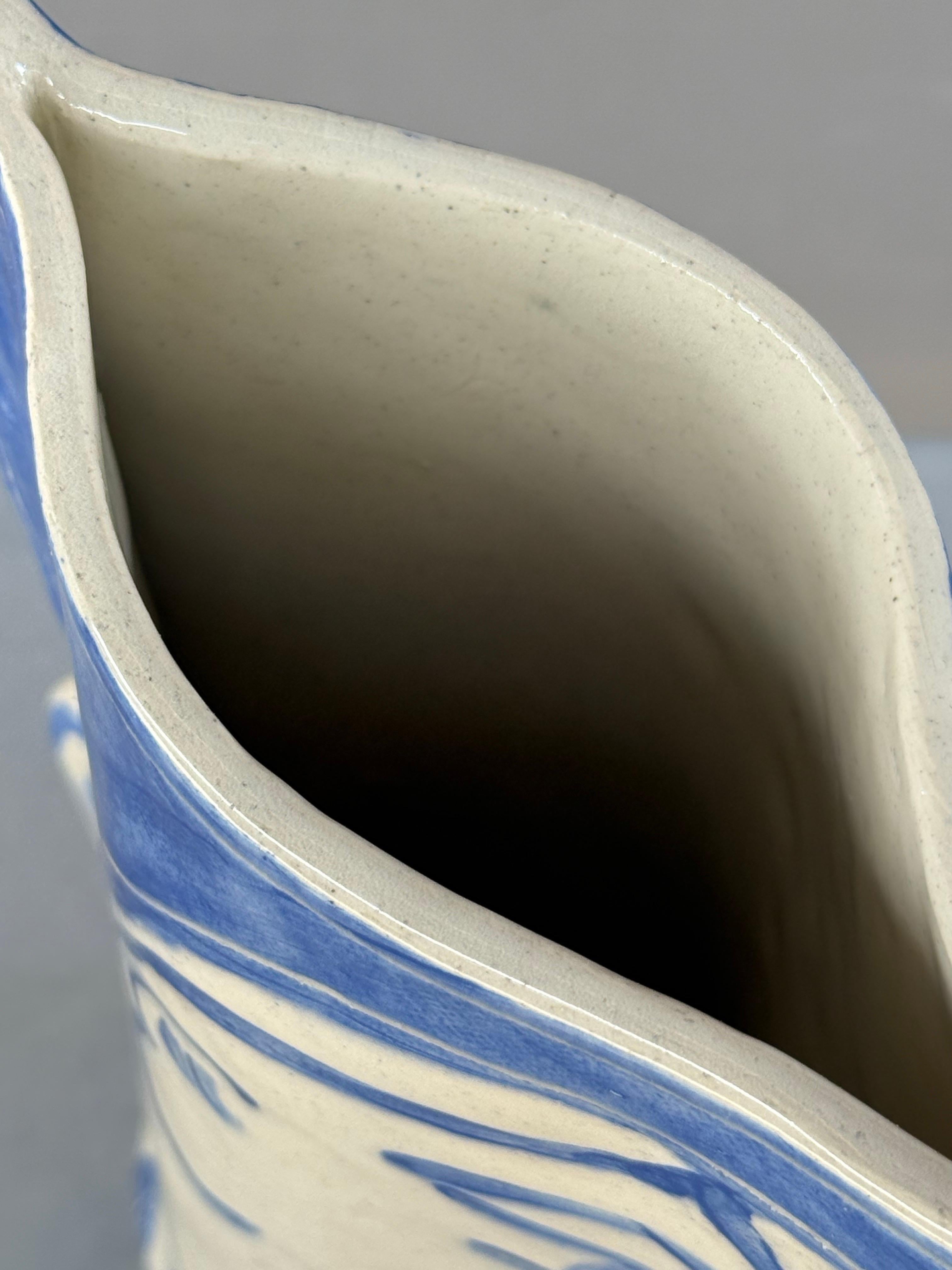 Vaso artigianale in ceramica con volto maschile in vendita 5