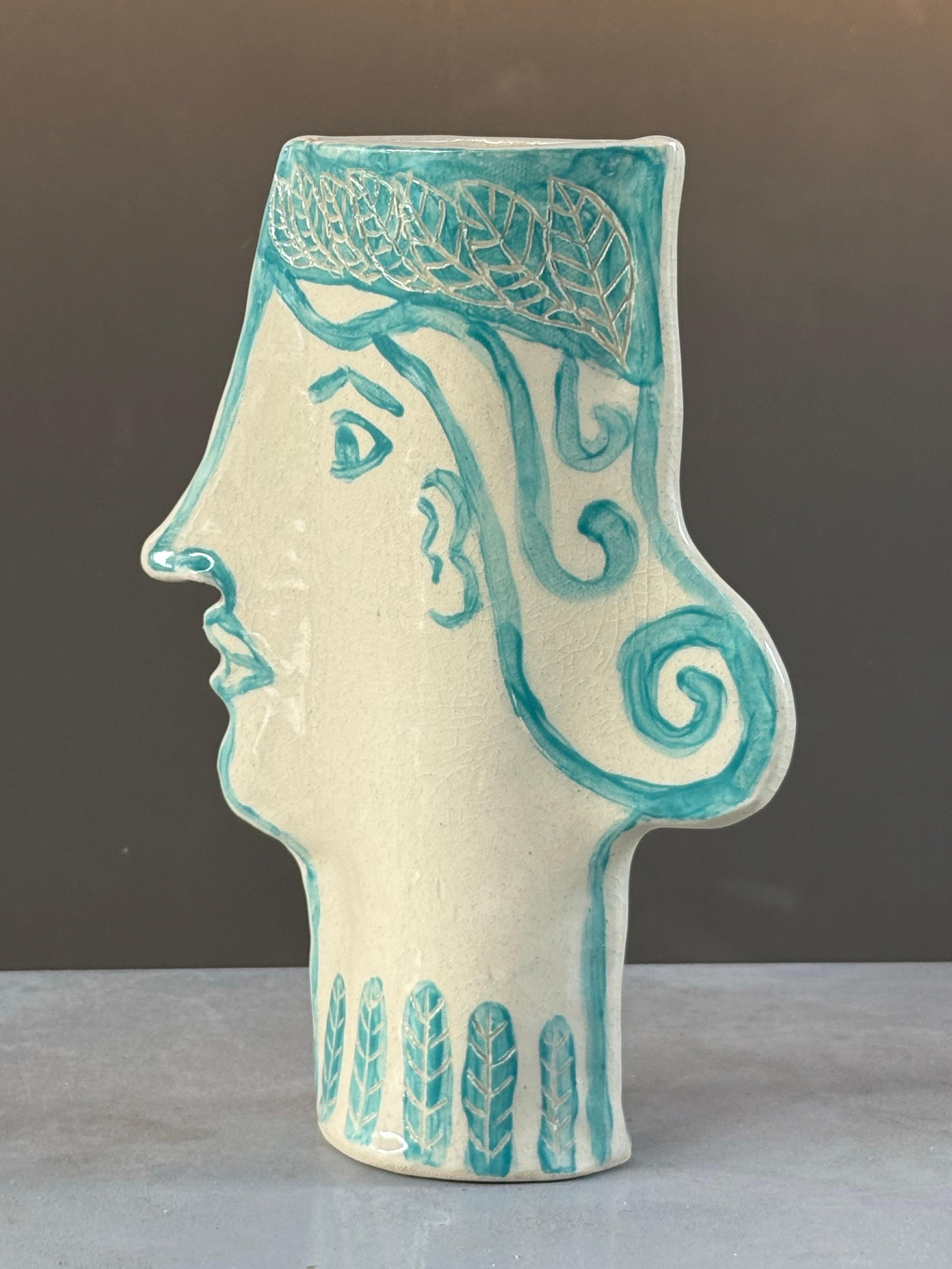 Art Déco Vaso a forma di volto femminile realizzato artigianalmente in vendita