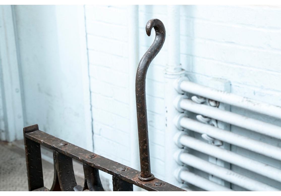 Kaminschirm aus handgefertigtem Eisen nach Diego Giacometti im Angebot 2