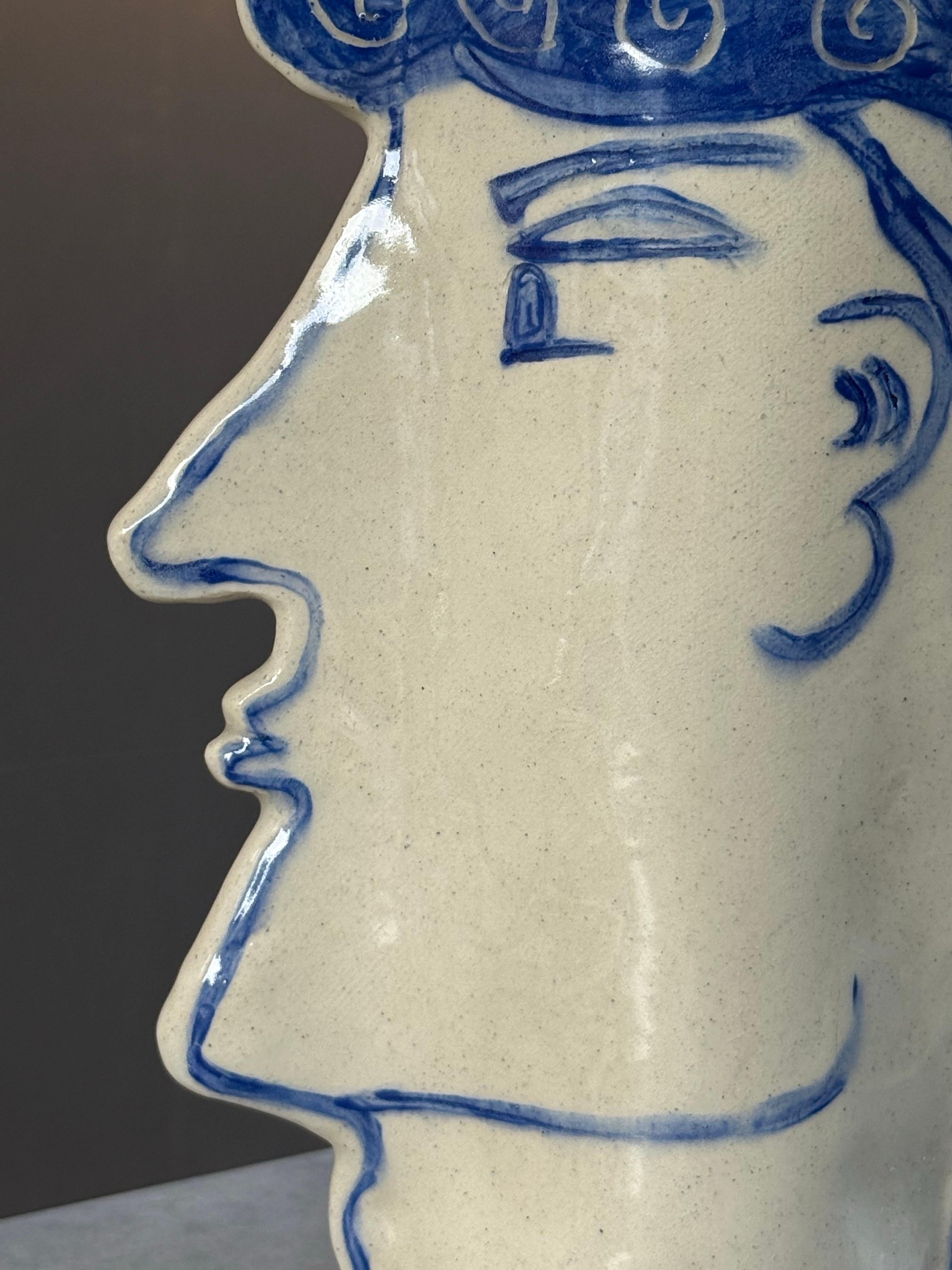 Vaso artigianale con volto maschile In condizioni Nuovo in vendita a Raleigh, NC