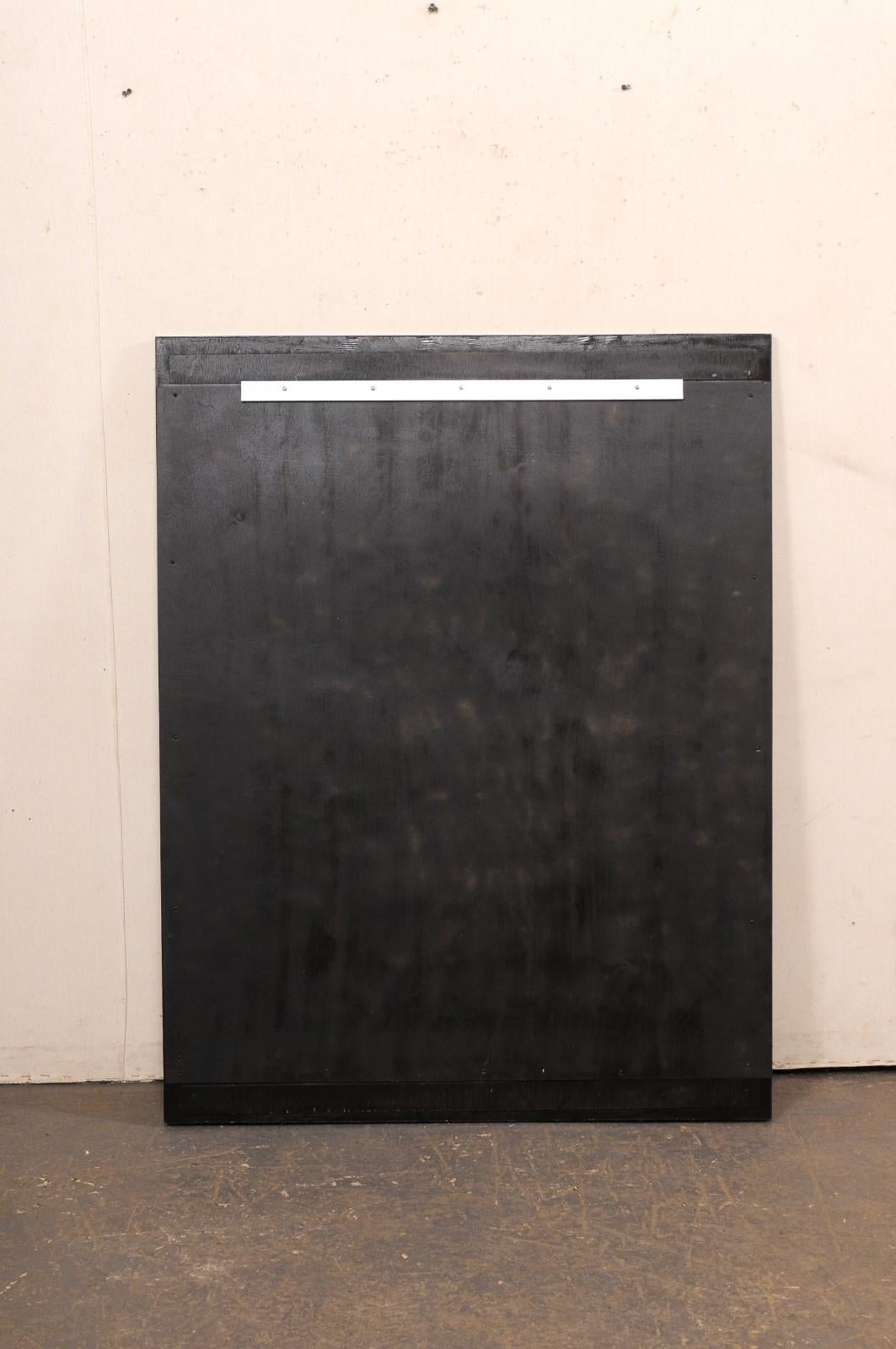 Miroir artisanal avec contour en verre noir de 4,5 pi de hauteur (accepte les commandes personnalisées !) en vente 13