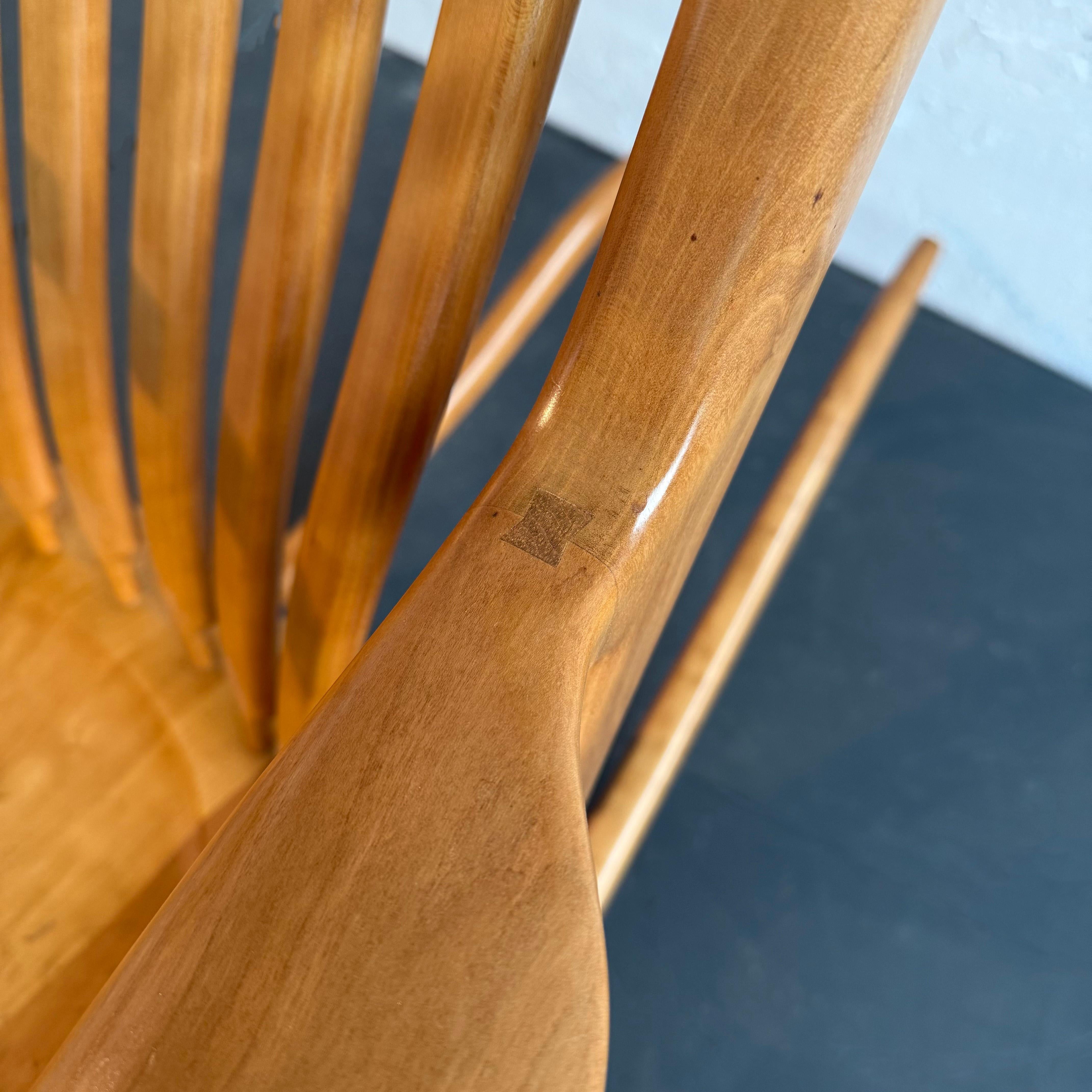 Chaise à bascule artisanale dans le style de Sam Maloof en vente 4