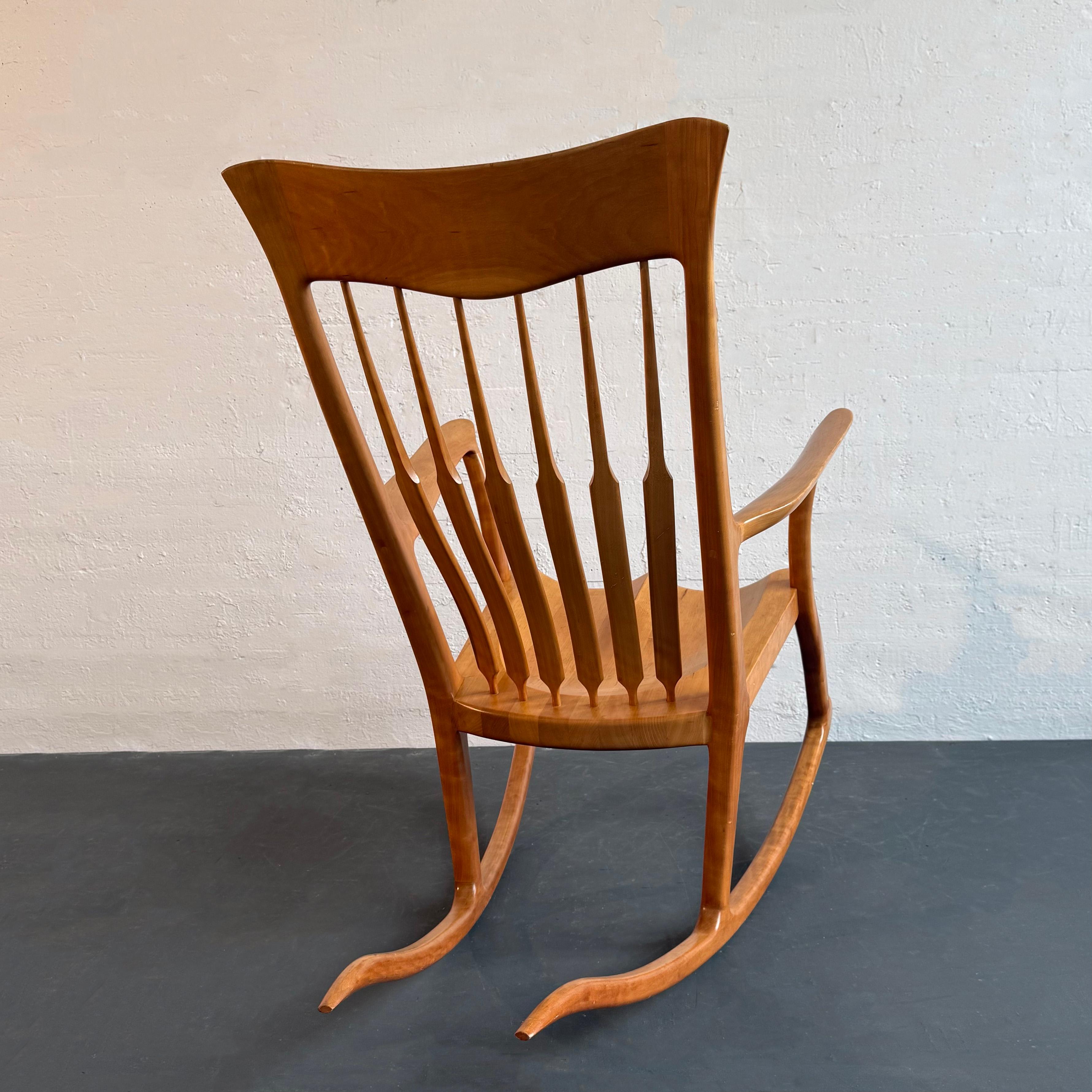 Chaise à bascule artisanale dans le style de Sam Maloof Bon état - En vente à Brooklyn, NY